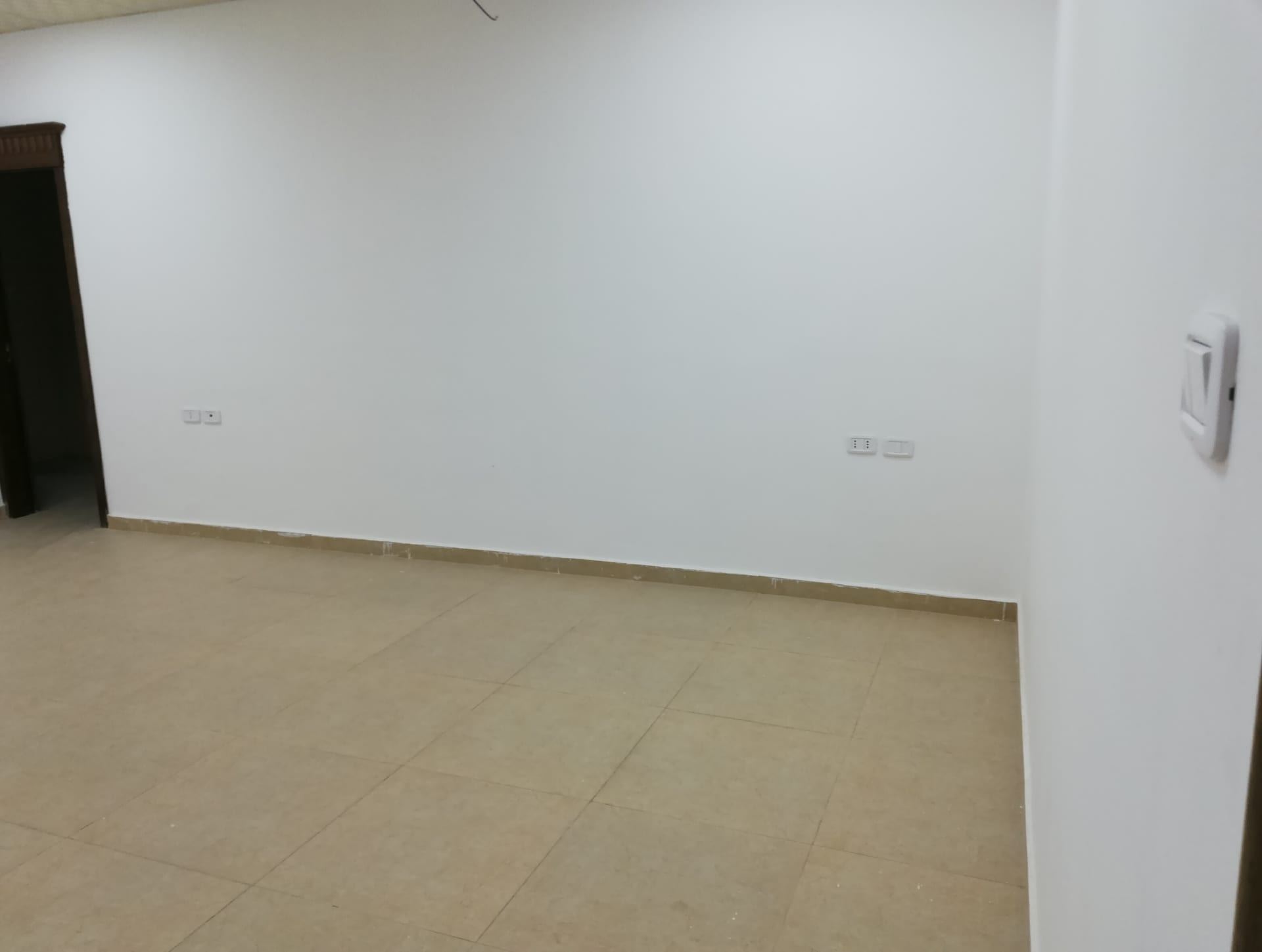 مكاتب للإيجار بمساحات مختلفة
لا تنسَ أنك شاهدت هذا الإعلان في عنكبوت
مداخل فخمة
تشطيبات سوبر...
