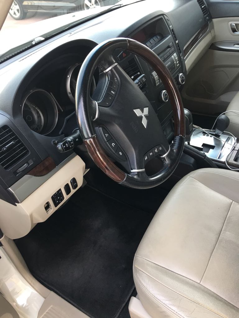 Mitsubishi Pajero made in 2012/ ميتسوبيشي باجيرو فل او فل اوبشن
لا تنسَ أنك شاهدت هذا الإعلان في عنكبوت...