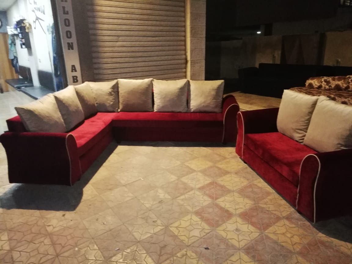 أطقم كنب كورنرات الوسام نزلت اسعار الكورنرات
لا تنسَ أنك شاهدت هذا الإعلان في عنكبوت
تعلن مفر...