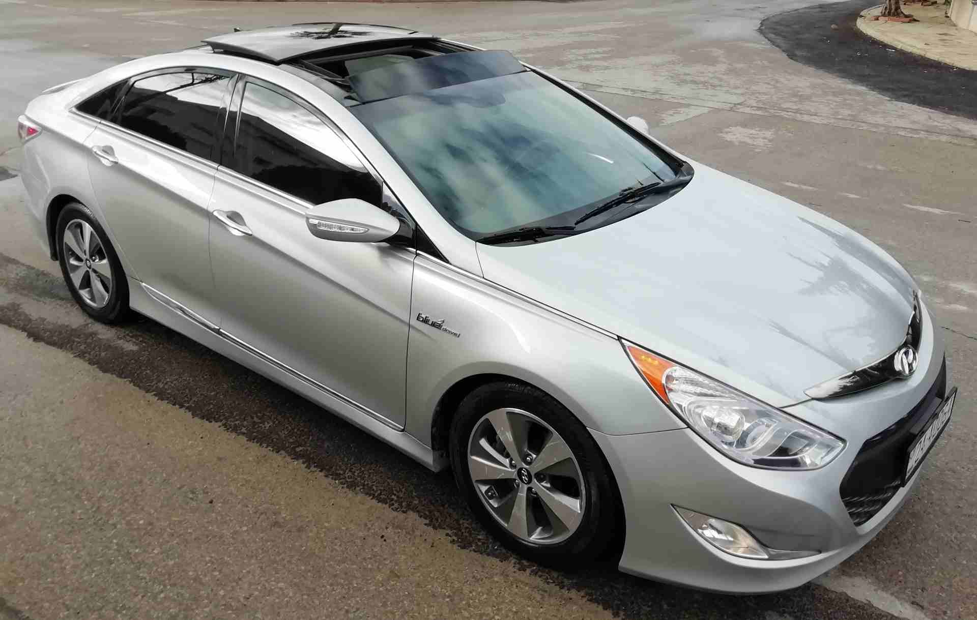 هيونداي سوناتا بانوراما 2400cc جمرك جديد 2014
لا تنسَ أنك شاهدت هذا الإعلان في عنكبوت
Hyundai Son...