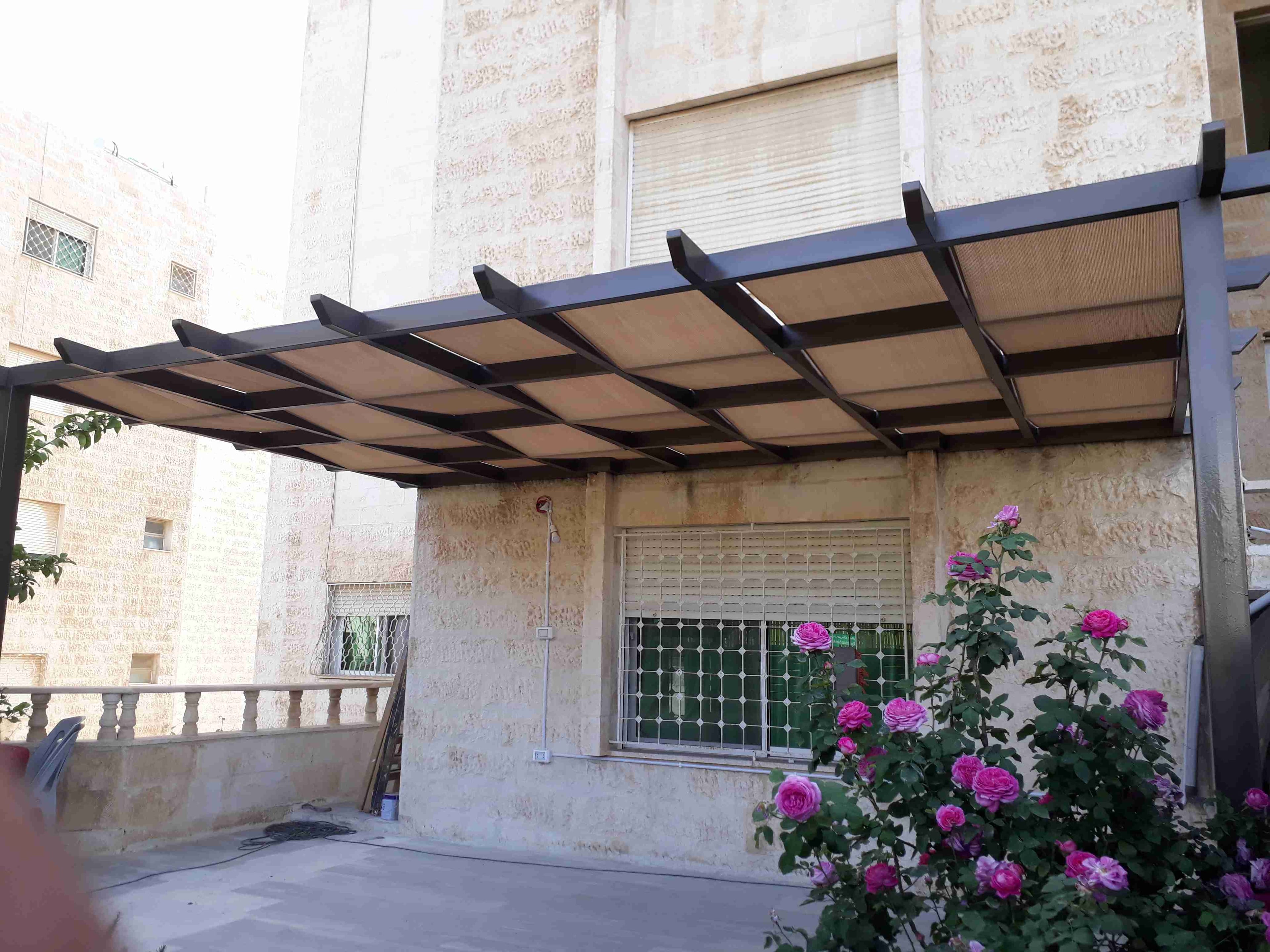 الفنيون لكافه اعمال الحداده والمظلات
لا تنسَ أنك شاهدت هذا الإعلان في عنكبوت
مظلات خشب
مظلات...