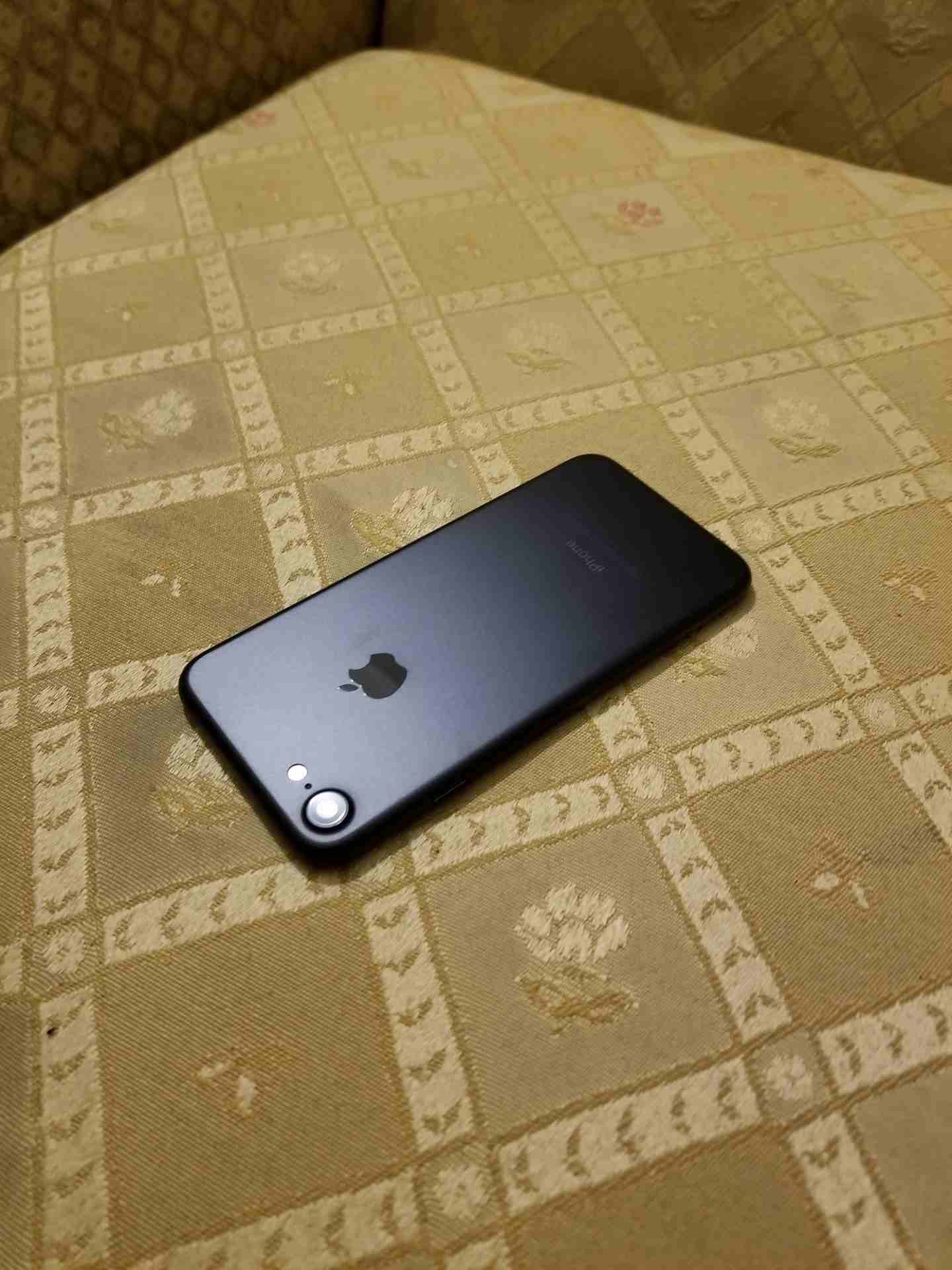 iPhone 7 128gb ايفون 7 127 جيجا وكالة
لا تنسَ أنك شاهدت هذا الإعلان في عنكبوت
128 جيجا
لون أسود...