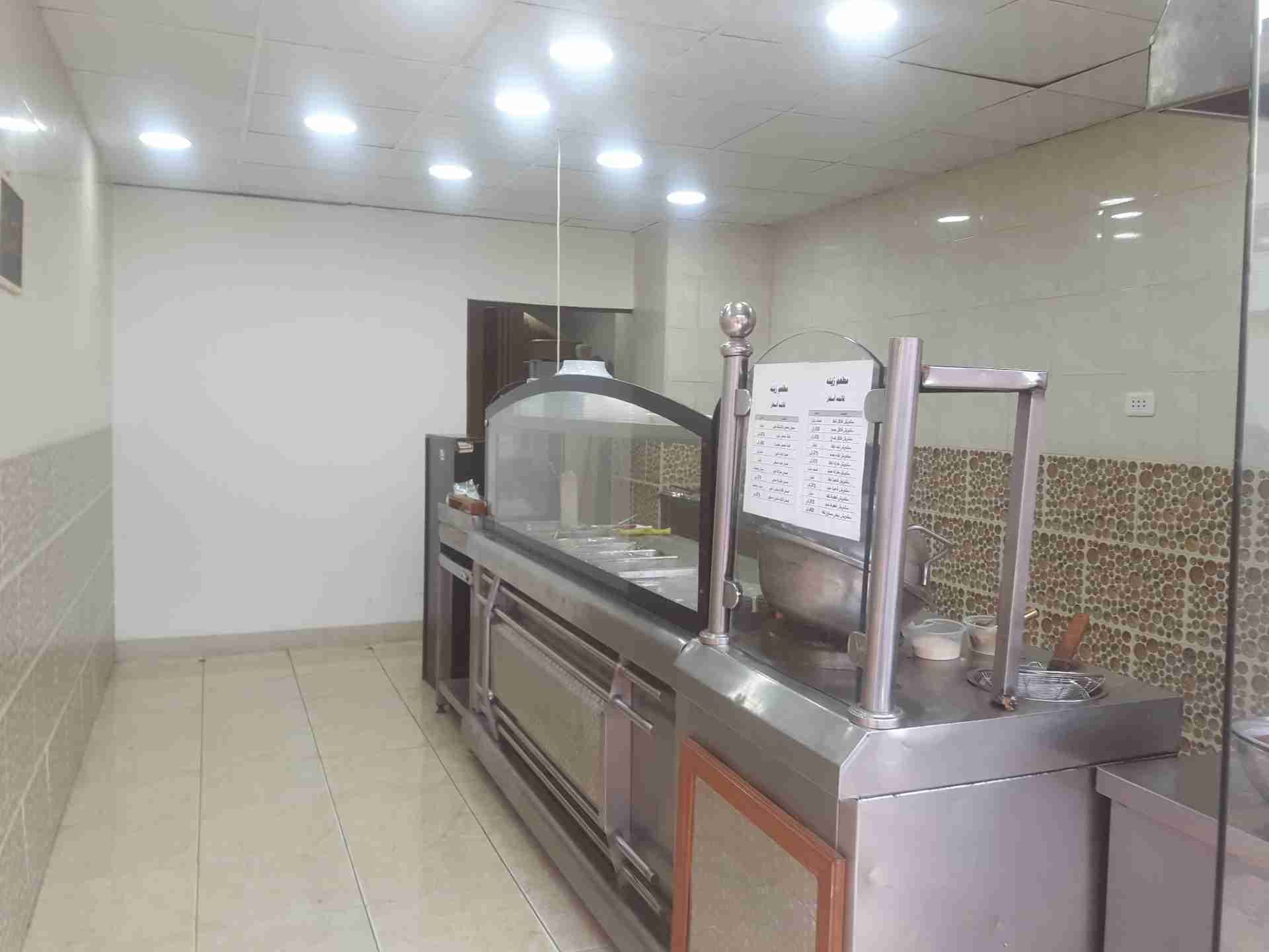 مطعم للبيع لعدم التفرغ بسعر مغري جدآ
لا تنسَ أنك شاهدت هذا الإعلان في عنكبوت
مطعم جديد للبيع...