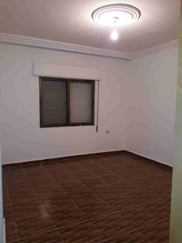 طبربور شقه للبيع جديده مطبخ راكب وبلكونه عدد 2 مساحه 150م
لا تنسَ أنك شاهدت هذا الإعلان في عنكبوت...