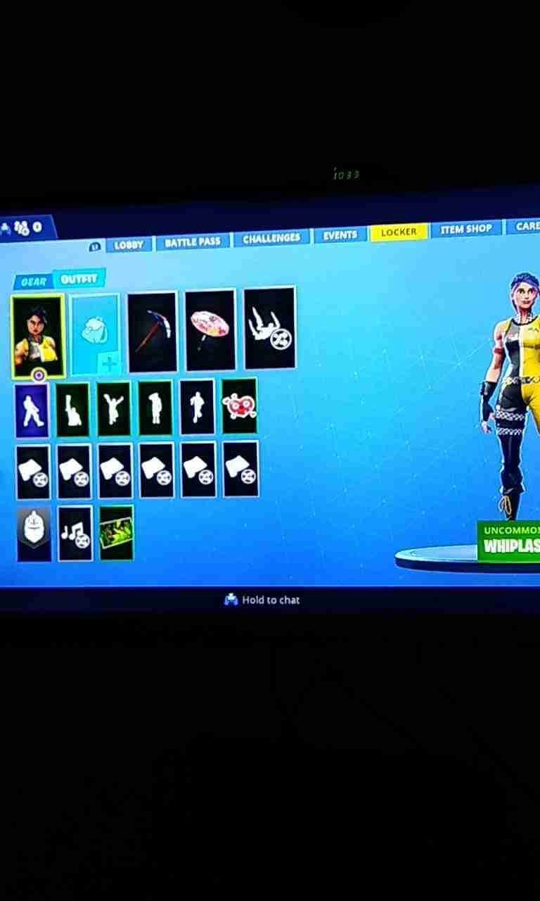 حساب فورت نايت للبيع
لا تنسَ أنك شاهدت هذا الإعلان في عنكبوت
فيه سكن بنت السباق وحركتين خضر ل...