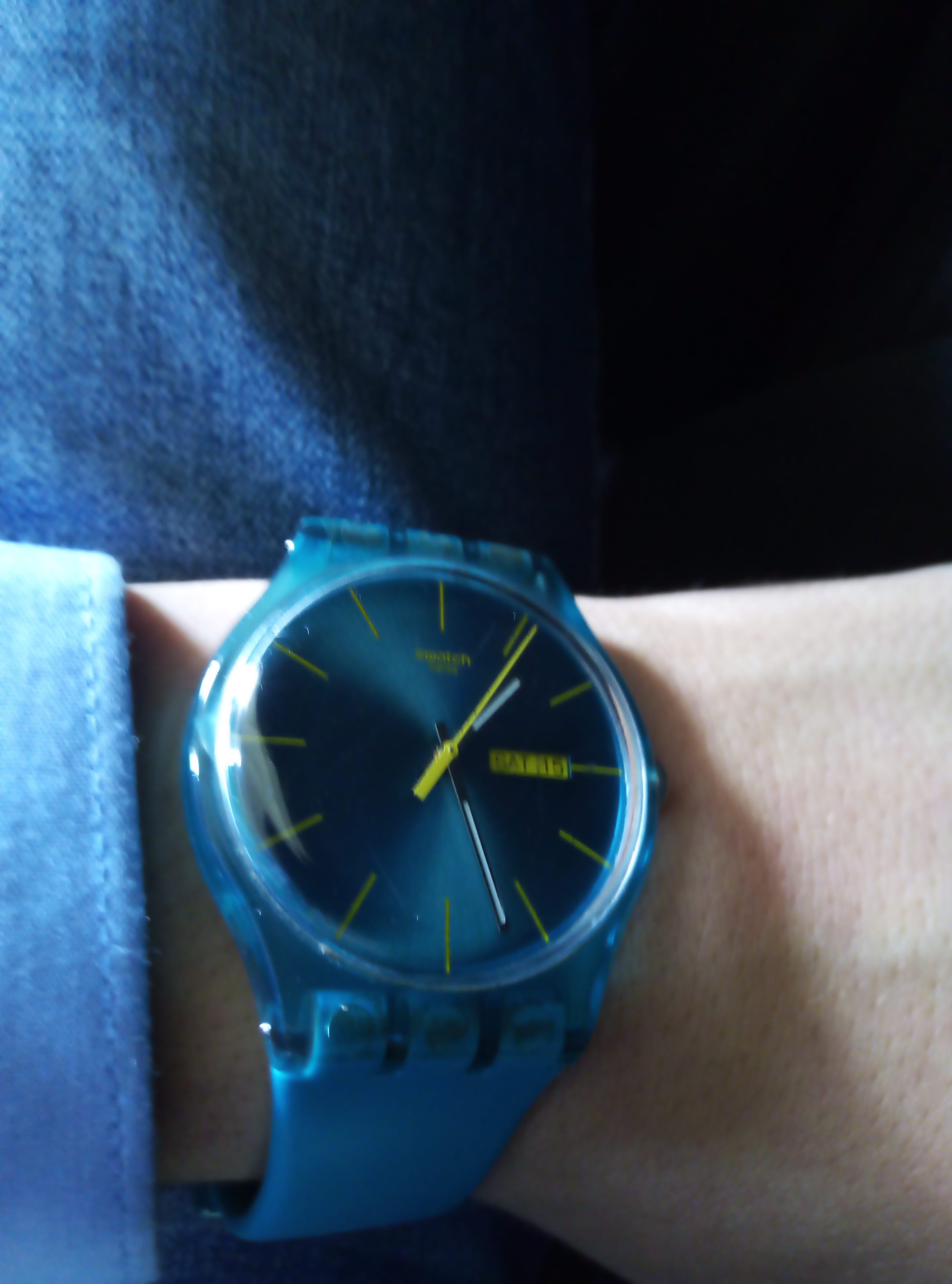 ساعة SWATCH بمواصفات عالية
لا تنسَ أنك شاهدت هذا الإعلان في عنكبوت
رجالي أو نسائي.......