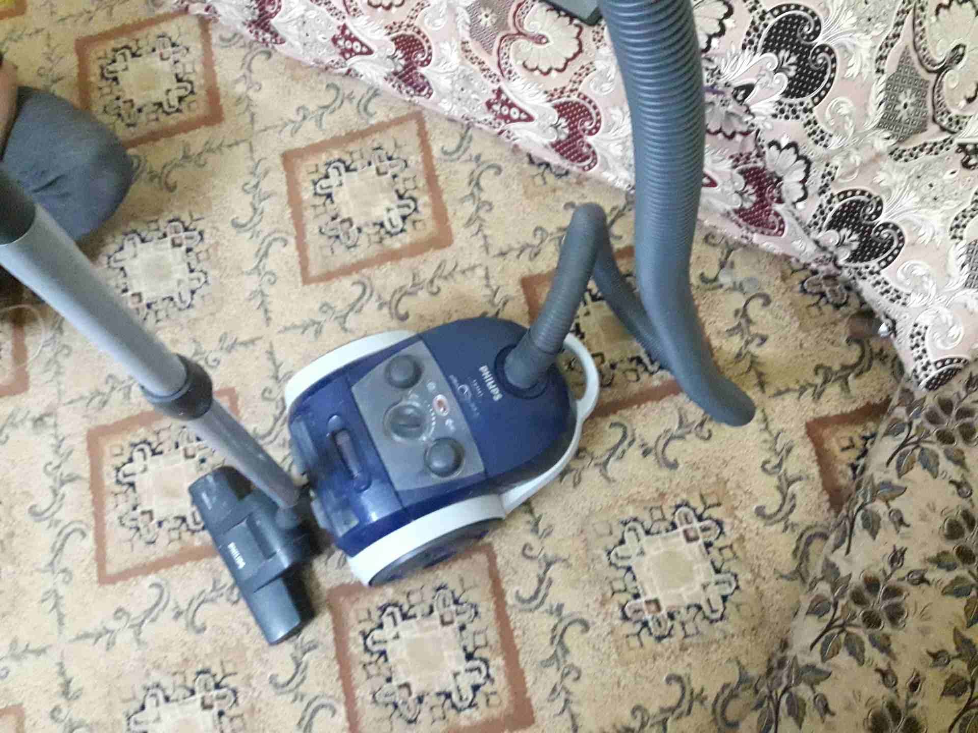مكنسة كهربائية فيليبس
لا تنسَ أنك شاهدت هذا الإعلان في عنكبوت
مكنسة كهربائبة فيليبس ...
سبب البيع...