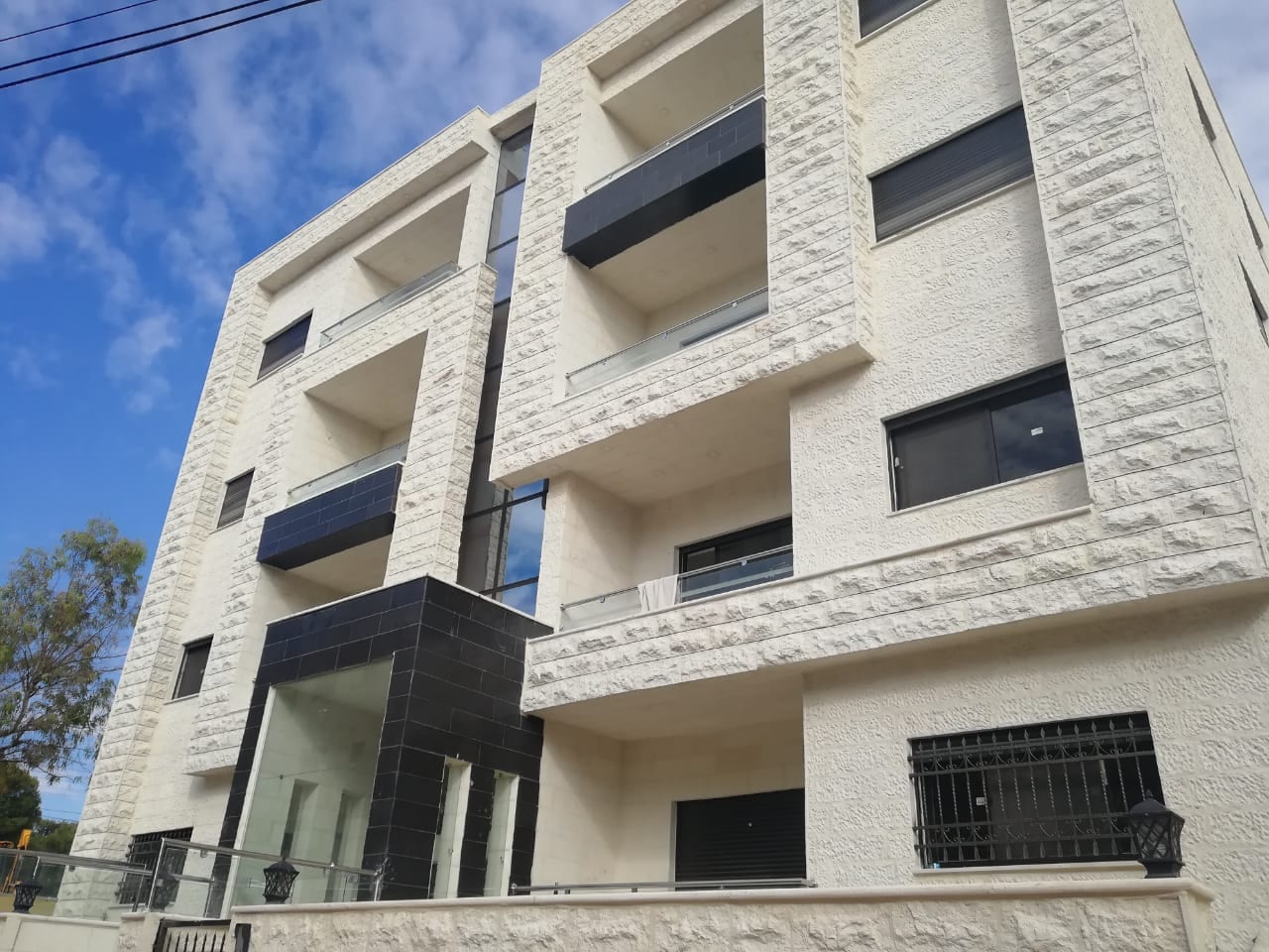 استوديوهات استثمارية بالاقساط خلف الجامعة الاردنية ومن المالك مباشرة
لا تنسَ أنك شاهدت هذا الإعلان في عنكبوت...