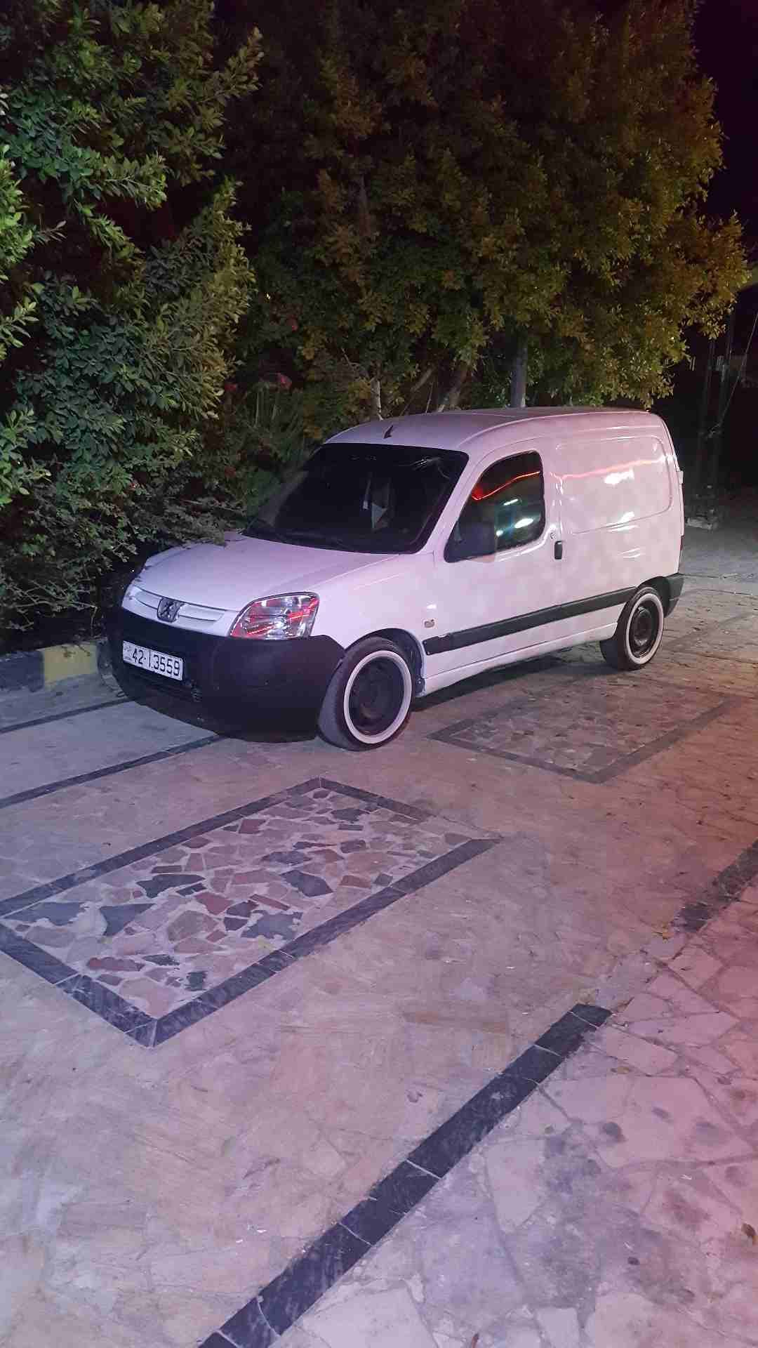 بيجو بأن موديل 2007 ضمان شهري للاستفسار الرجا الاتصال علي الرقم0775669692
لا تنسَ أنك شاهدت هذا الإعلان في عنكبوت...