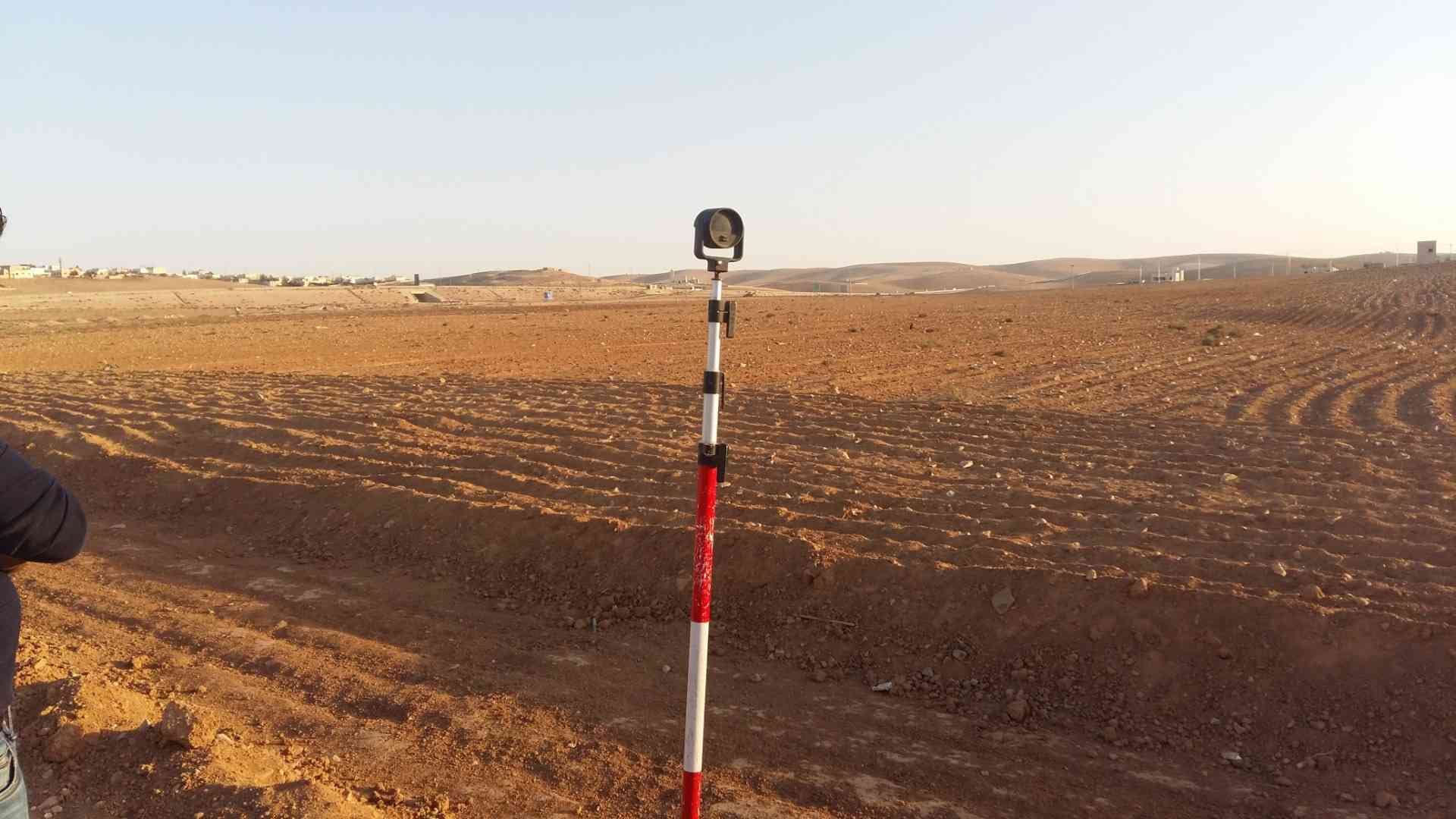 1771 متر للبيع في المناخر البيضاء ب 35000
لا تنسَ أنك شاهدت هذا الإعلان في عنكبوت
دونم و771 م...