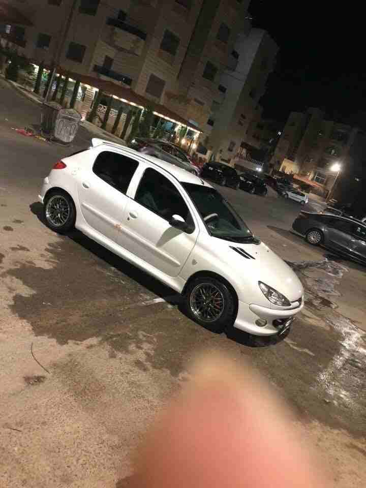 بيجو 206
لا تنسَ أنك شاهدت هذا الإعلان في عنكبوت
2001 ماتور 1600 منتهي ترخيص شهر واحد...