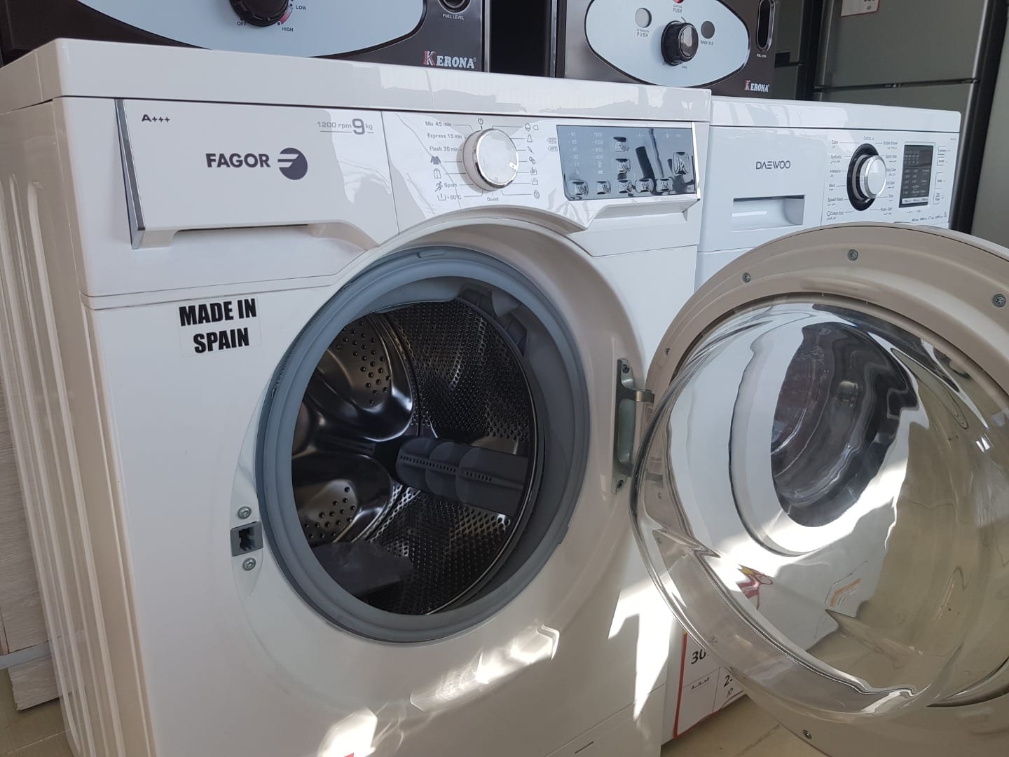 اليوم السبت عرض خاص جداا..غساله 9ك اسباني Add Wash) FAGOR)...فقط 278
لا تنسَ أنك شاهدت هذا الإعلان في عنكبوت...