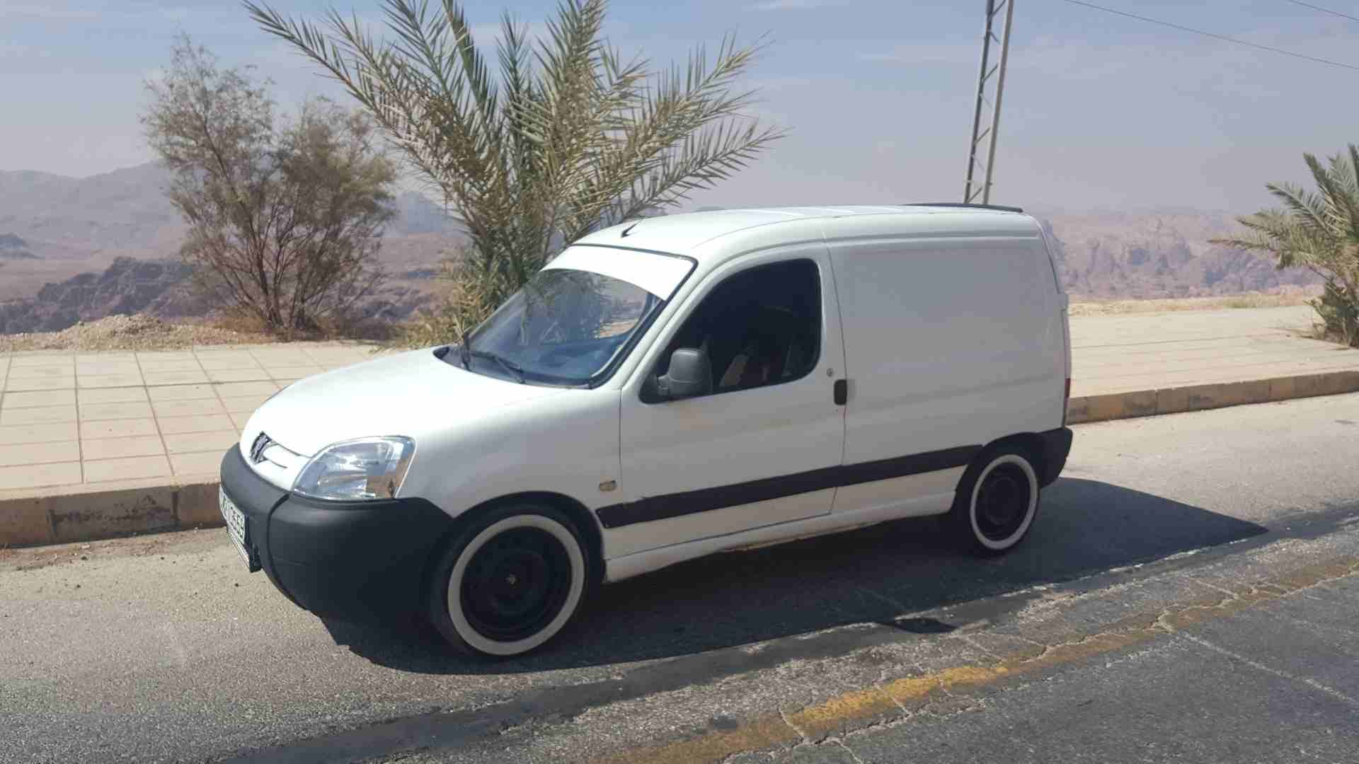 بيجو بأن موديل 2007 ضمان شهري للاستفسار الرجا الاتصال علي الرقم0775669692
لا تنسَ أنك شاهدت هذا الإعلان في عنكبوت...