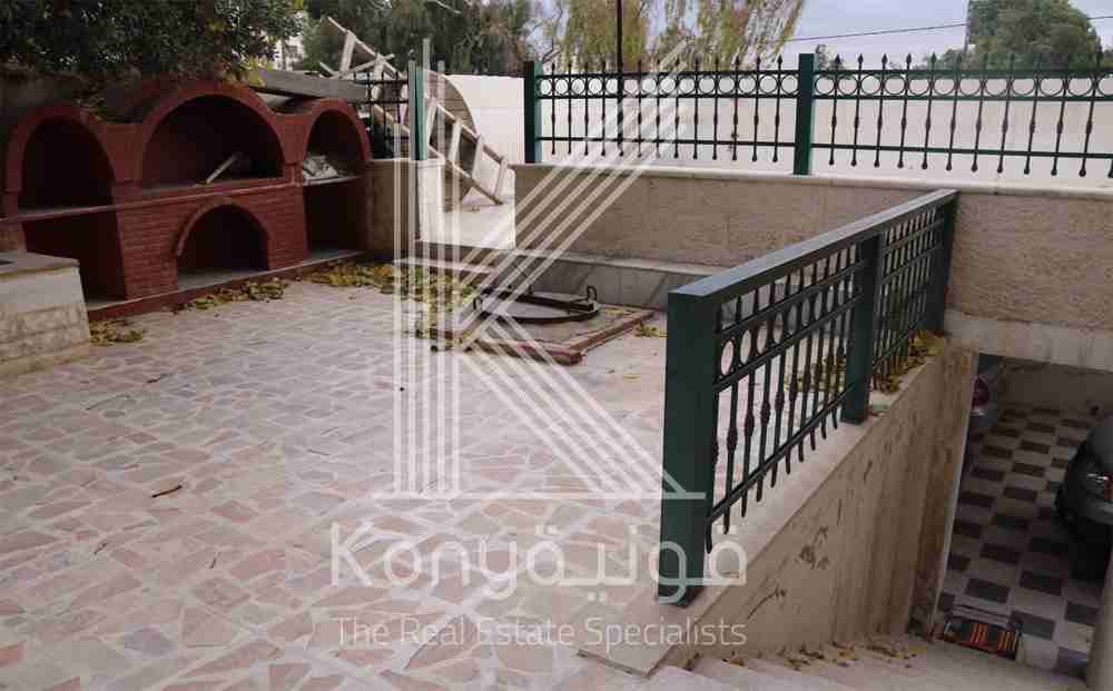 عمارة تجارية للبيع في منطقة الدوار الثالث
لا تنسَ أنك شاهدت هذا الإعلان في عنكبوت
عمارة سكنية في...