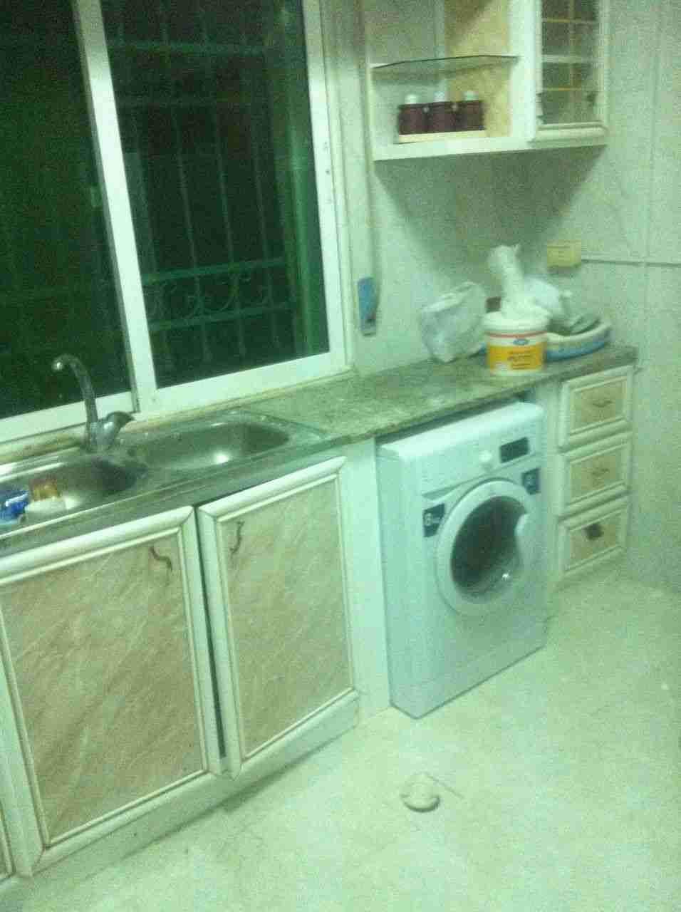 مطبخ للبيع
لا تنسَ أنك شاهدت هذا الإعلان في عنكبوت
مطبخ للبيع...