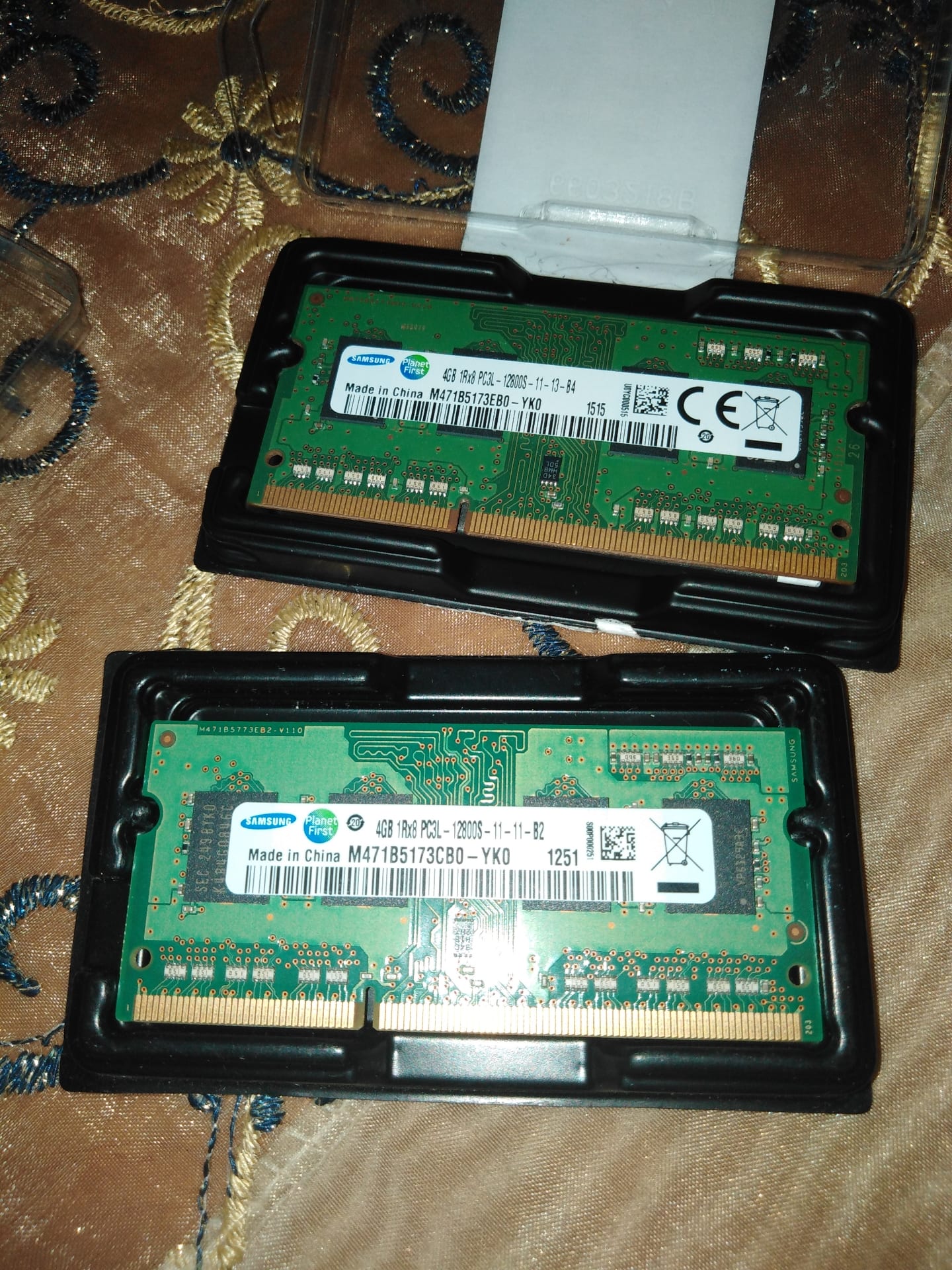 رامات لابتوب ddr3سعة 4 جيجا pc3l 12800sتردد 1600
لا تنسَ أنك شاهدت هذا الإعلان في عنكبوت
راما...