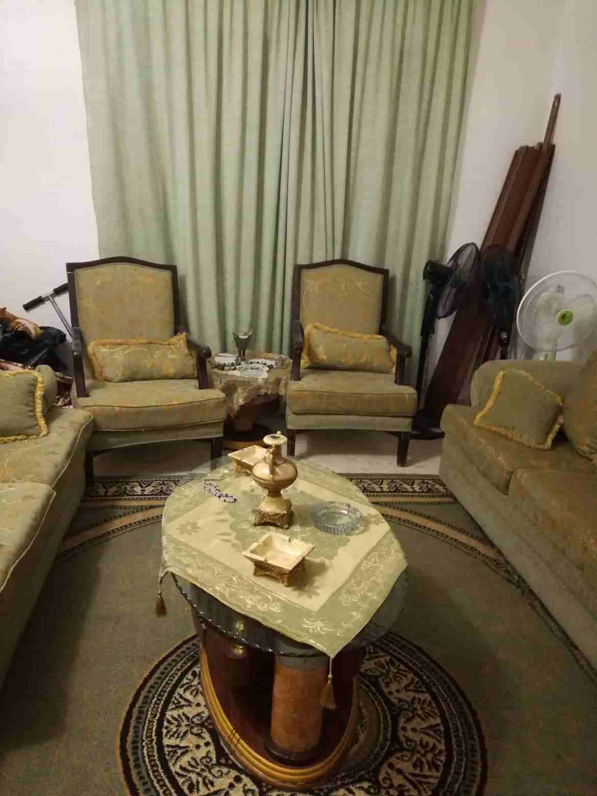 الزرقاء
لا تنسَ أنك شاهدت هذا الإعلان في عنكبوت
كنب وطاولات
-----...