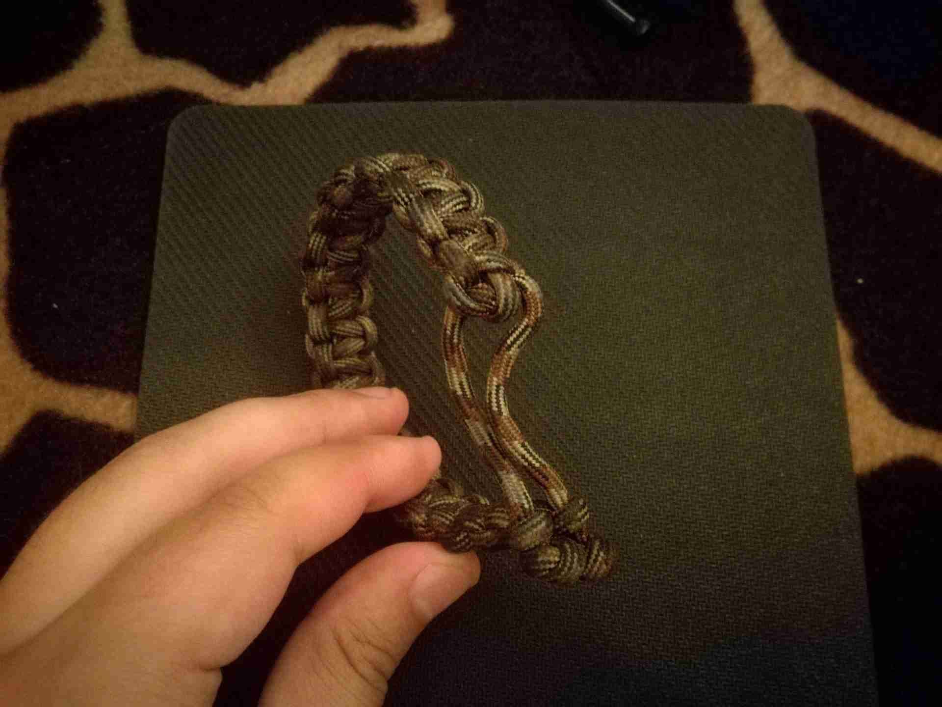 اساور شبابي صناعة يدوية
لا تنسَ أنك شاهدت هذا الإعلان في عنكبوت
Bracelet (HandMade)
looks a m...
