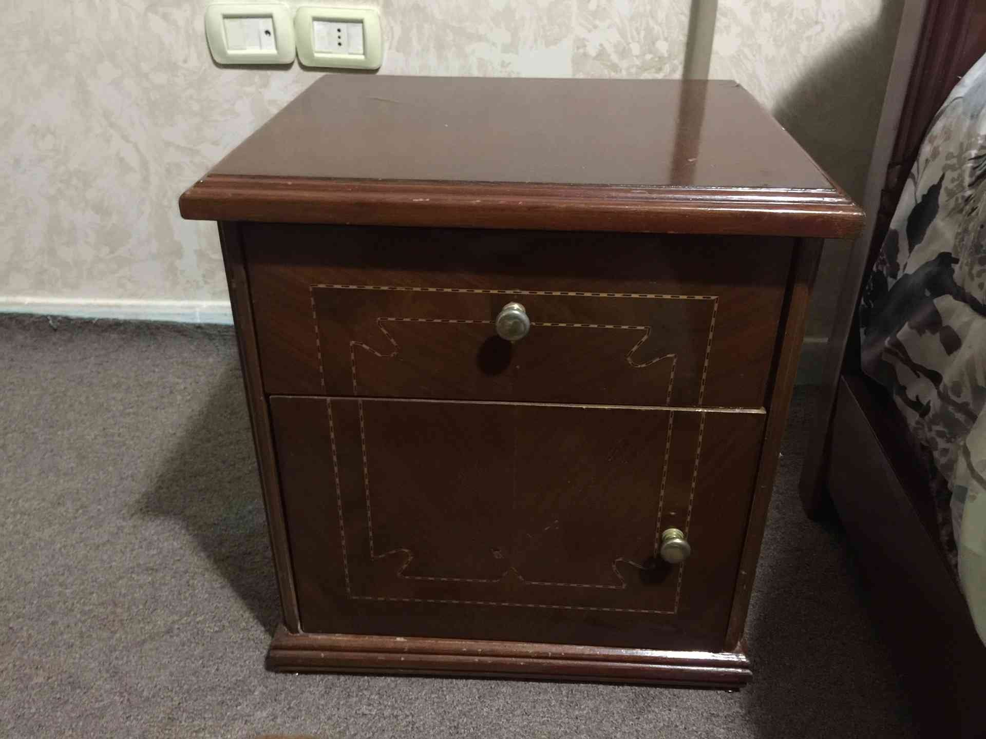 عفش بيت كامل للبيع وحسب الصور المرفقة
لا تنسَ أنك شاهدت هذا الإعلان في عنكبوت
غرفة ضيوف وصالو...