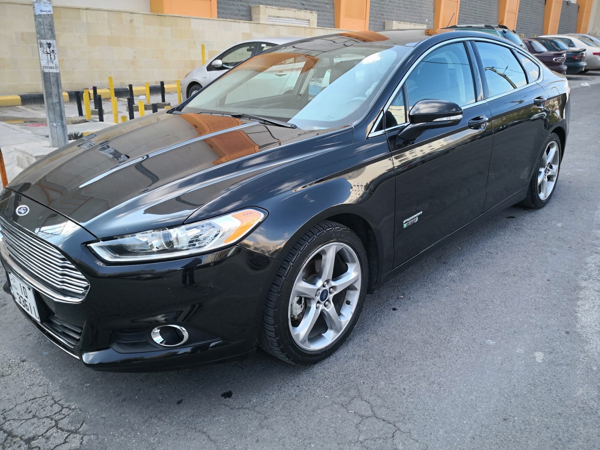 Ford Fusion
لا تنسَ أنك شاهدت هذا الإعلان في عنكبوت
فورد فيوجن 2014 SE
فحص سبعه جيد
سالفج ضر...
