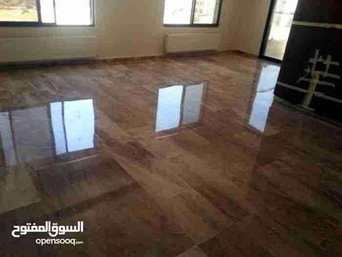 جلي وتنظيف وتلميع وتشميع جميع انواع البلاط للأستفسار0796240380
لا تنسَ أنك شاهدت هذا الإعلان في عنكبوت...