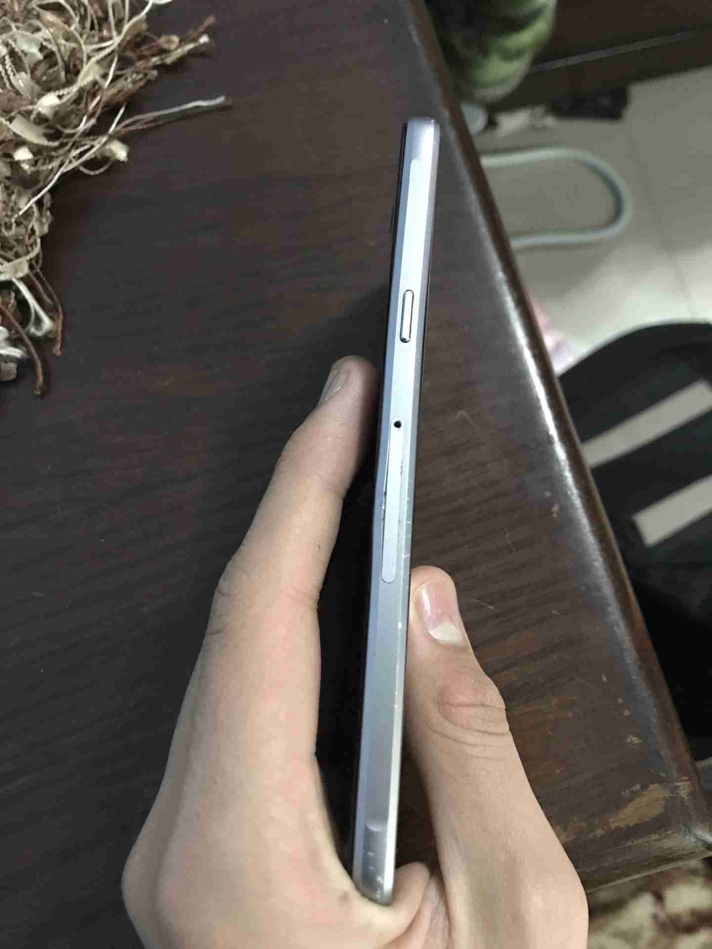 Samsung A5 2016 للبيع وكالة
لا تنسَ أنك شاهدت هذا الإعلان في عنكبوت
وكالة نظيف معاه بس شاحن ا...
