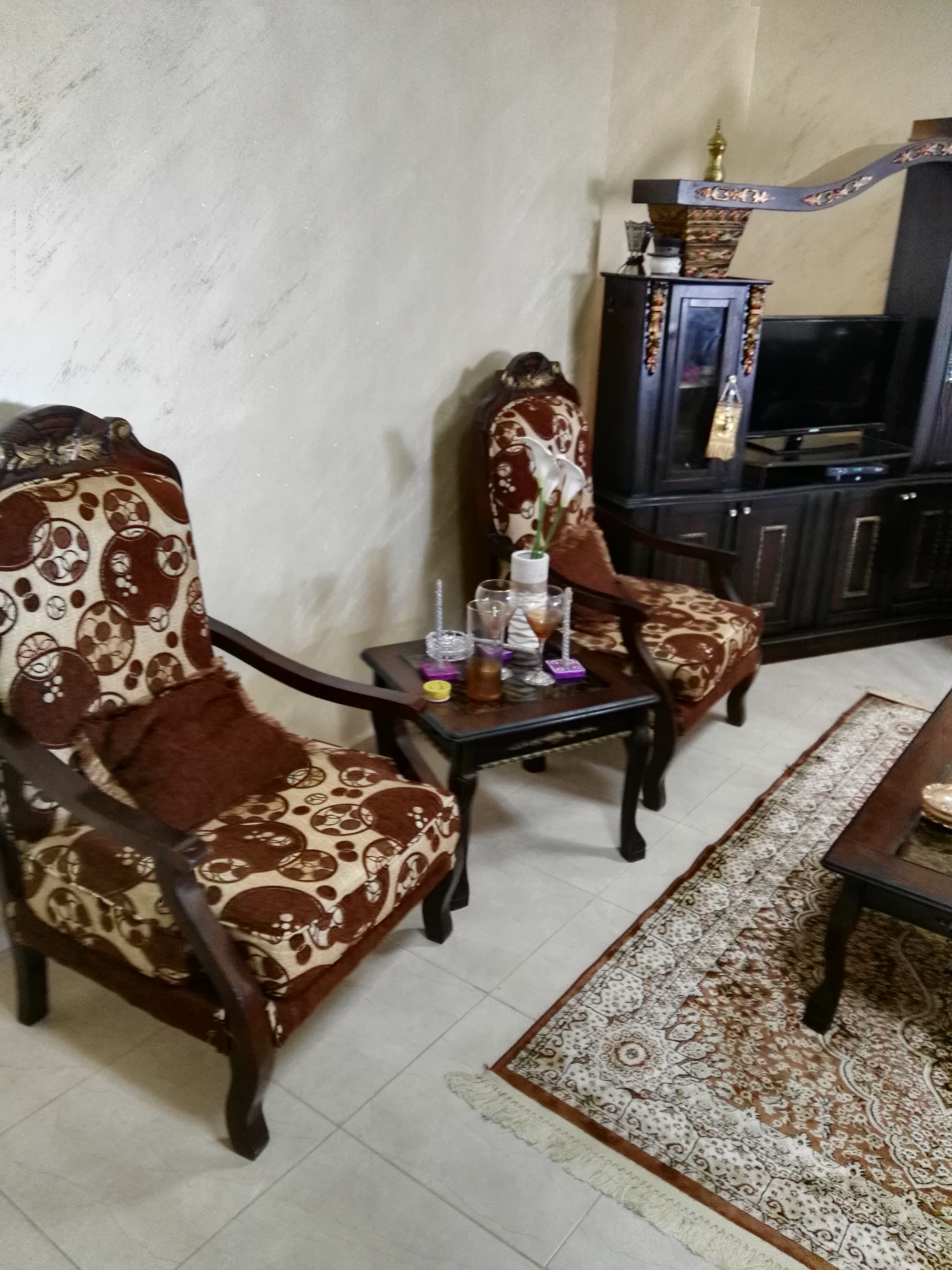عمان الكماليه
لا تنسَ أنك شاهدت هذا الإعلان في عنكبوت
طقم كنب 7 مقاعد مع 3 طربيزات مع بوفيه...