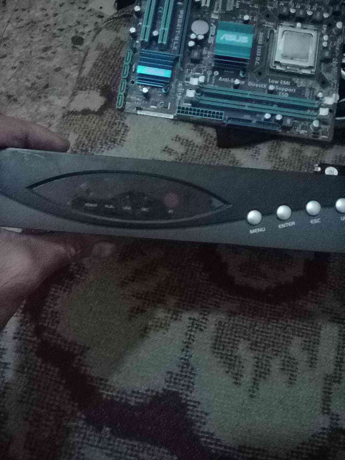 جيفي ار للكمرات
لا تنسَ أنك شاهدت هذا الإعلان في عنكبوت
16 مدخل كمرا مدخلين usb مدخل hd
بدون...