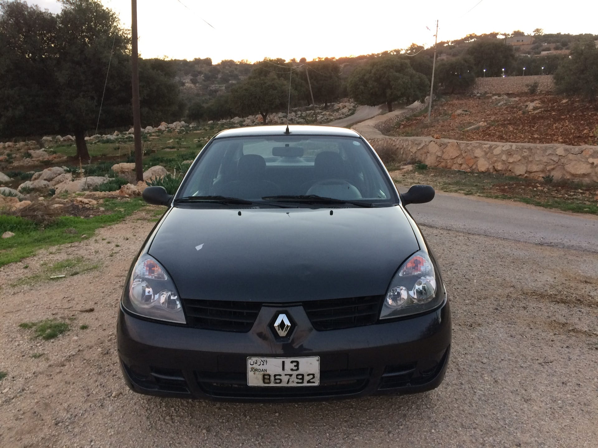 رينو 2009
لا تنسَ أنك شاهدت هذا الإعلان في عنكبوت
الشصي مضروب ع حالته
خالي قَص قلبان
ماتور جي...