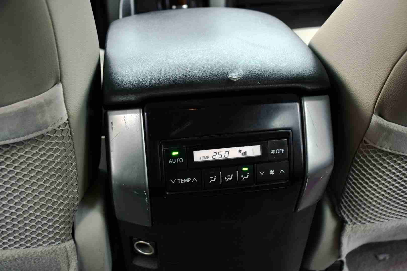 2010 Land Cruiser Prado TX.L
لا تنسَ أنك شاهدت هذا الإعلان في عنكبوت
2010 Land Cruiser Prado TX.L...