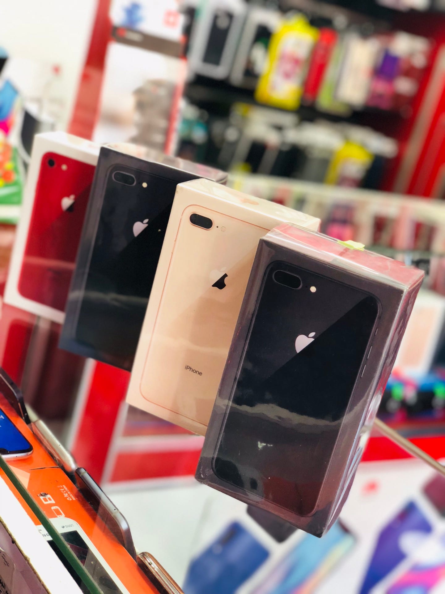 540 iPhone 8plus (64) ////اصلي جديد /////iPhone 8(64)470مع ضمان شركه ابل
لا تنسَ أنك شاهدت هذا الإعلان في عنكبوت...