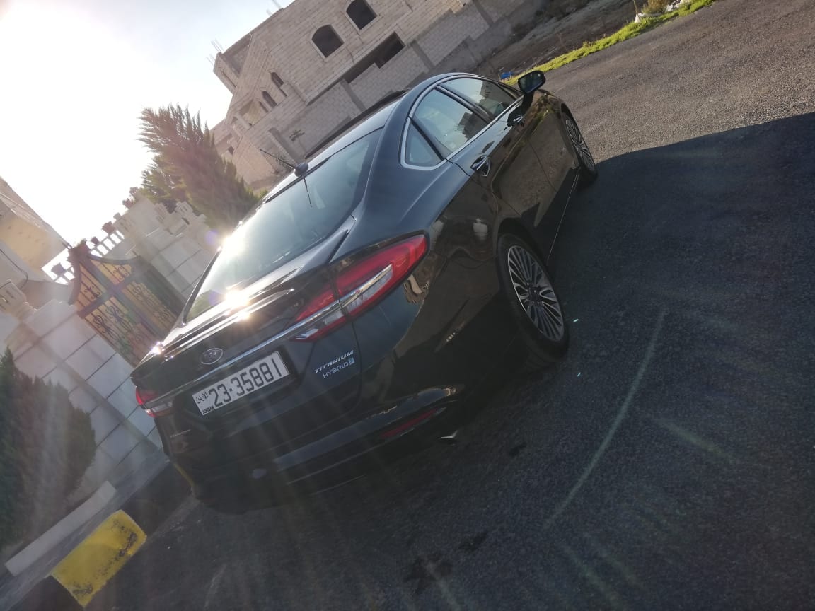 فورد فيوجن 2017 كلين ..تيتانيوم..
لا تنسَ أنك شاهدت هذا الإعلان في عنكبوت
السياره لون اسود غ...