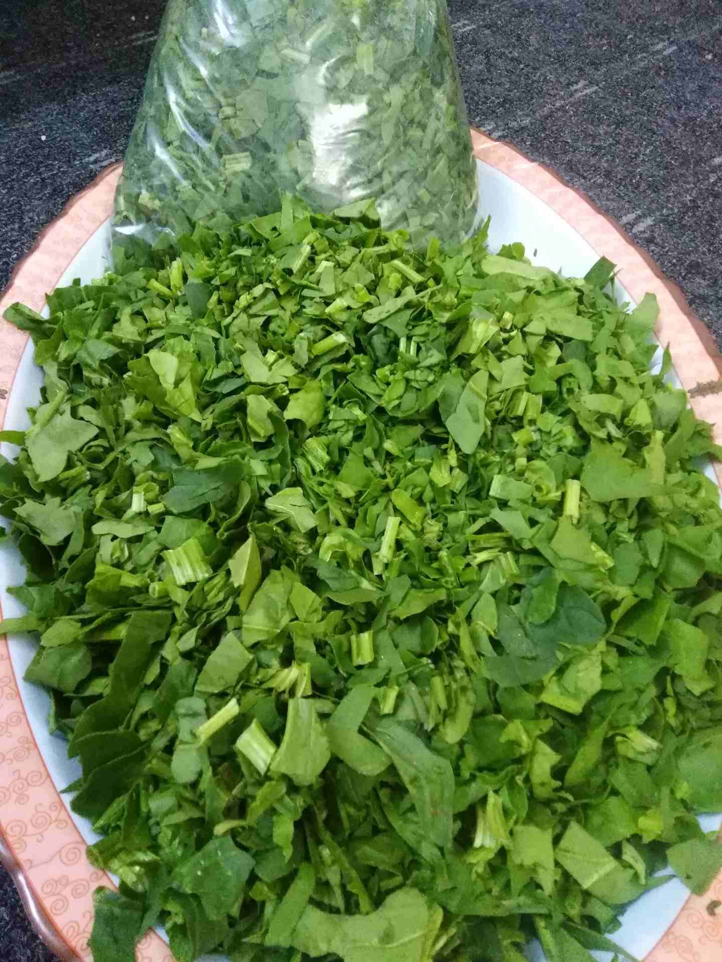عين الباشا
لا تنسَ أنك شاهدت هذا الإعلان في عنكبوت
كوسا محفور وسبانخ ومفتول بلدي وفصوليا خضره...