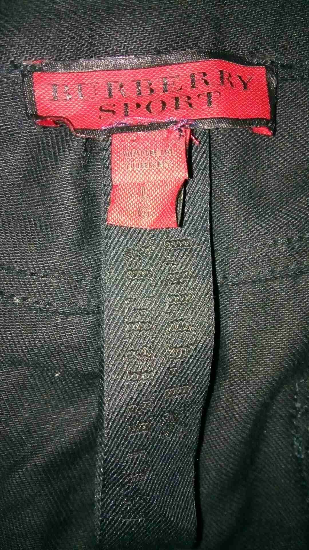 بنطلون BURBERRY اصلي و جديد 100% من ارقى الماركات العالمية
لا تنسَ أنك شاهدت هذا الإعلان في عنكبوت...