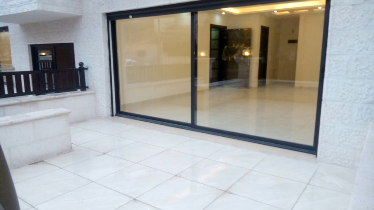 شقه ارضيه 170م تلاع العلي تشطيب فاخر
لا تنسَ أنك شاهدت هذا الإعلان في عنكبوت
شقق للبيع تلاع ا...