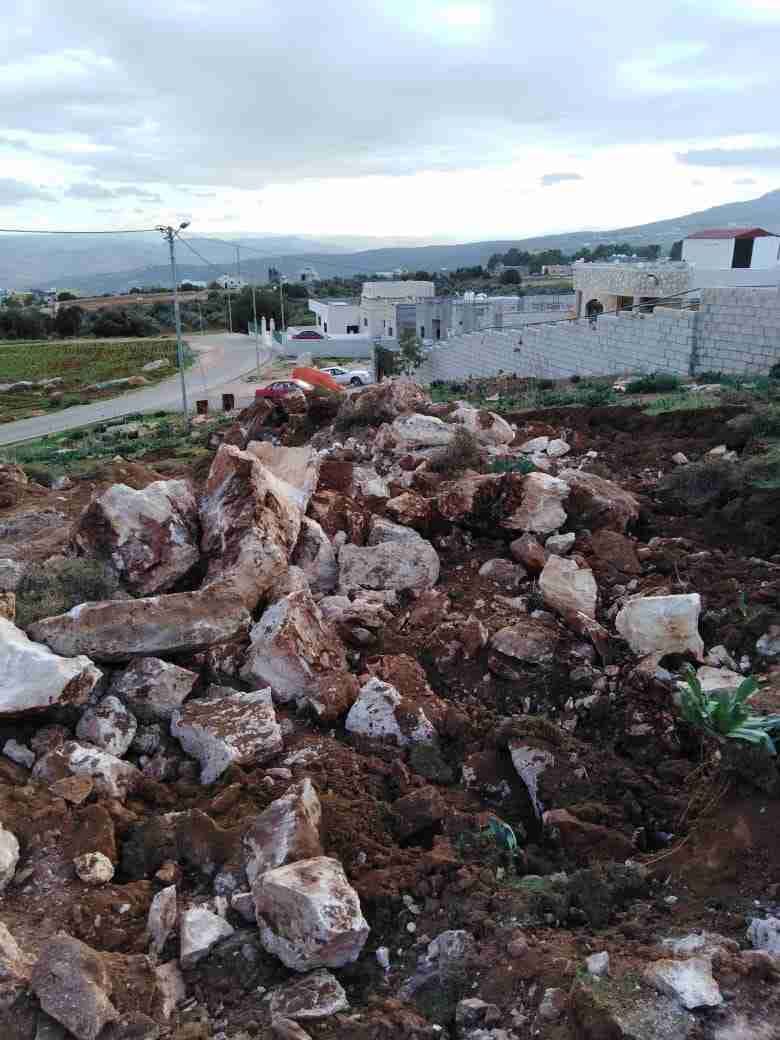 حجاره للبيع وقلاع حجر للبيع سلاسل حجرية
لا تنسَ أنك شاهدت هذا الإعلان في عنكبوت
يتوفر لدينا ق...