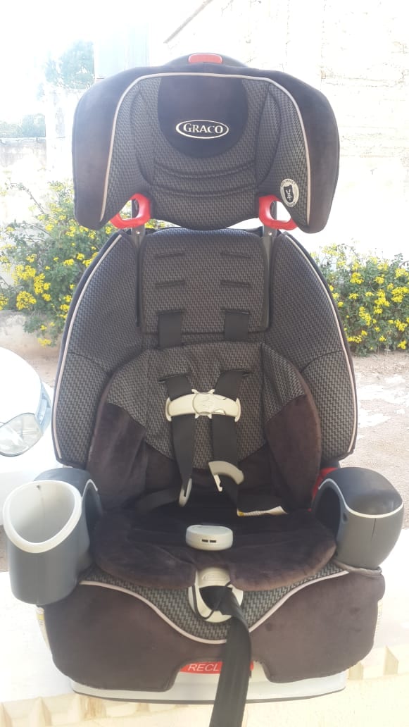 carseat
لا تنسَ أنك شاهدت هذا الإعلان في عنكبوت
مقعد سياره carseat ماركة غراكو للبيع.. الكرسي...
