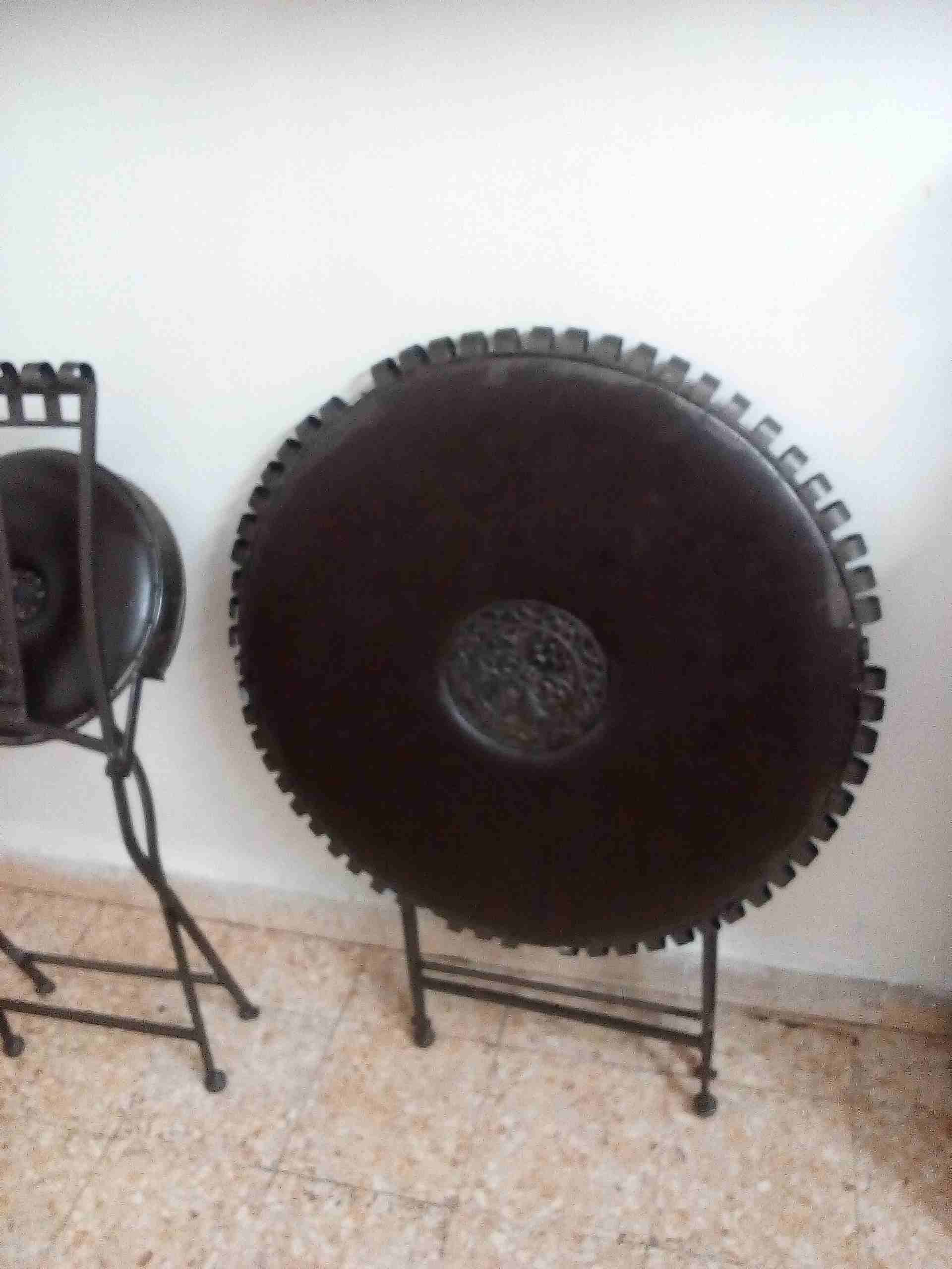 للبيع طاوله مع ثلاث كراسي تفصيل حديد
لا تنسَ أنك شاهدت هذا الإعلان في عنكبوت
طاوله مع ثلاث كراسي...