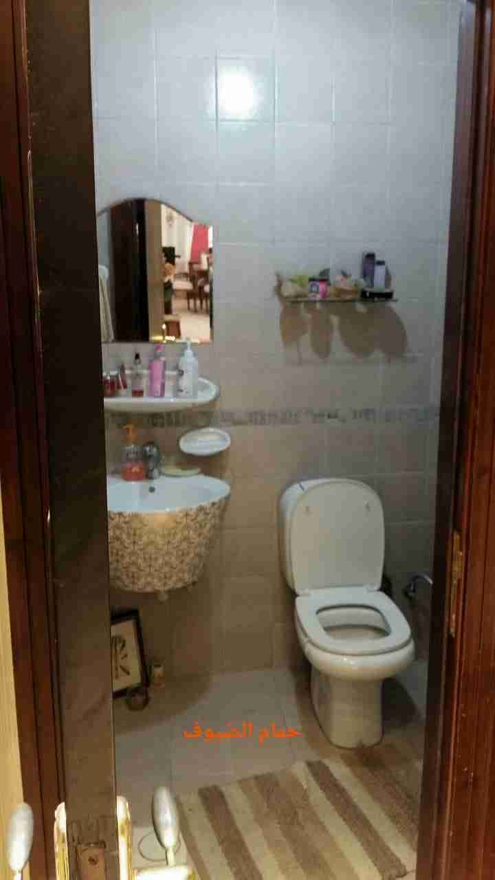 شقه طابقيه مع مسبح داخلي
لا تنسَ أنك شاهدت هذا الإعلان في عنكبوت
شقه للايجار دوبلكس 4غرف نوم...