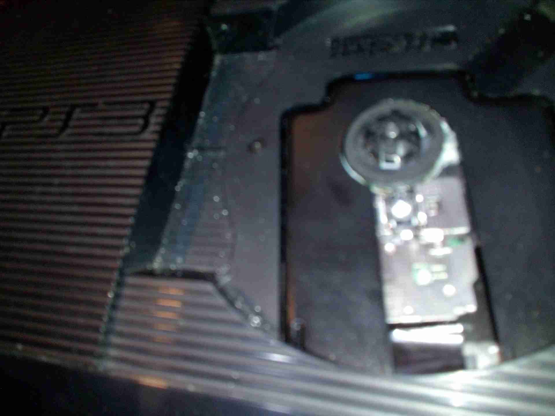 ps3 بلايستيشن 3
لا تنسَ أنك شاهدت هذا الإعلان في عنكبوت
ps3
في حاله ممتازه جدا
مع ايد
وكرتون...