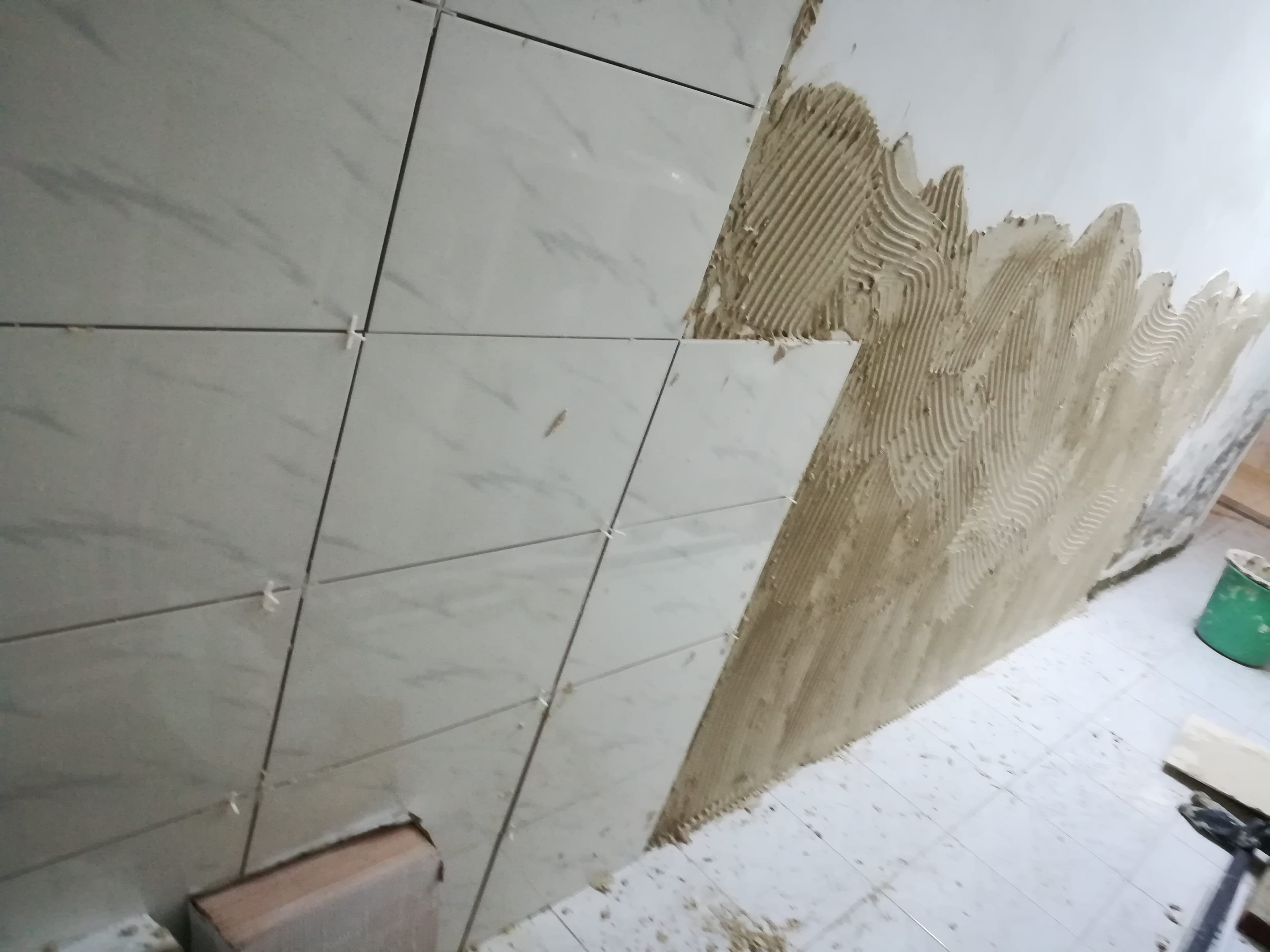 بليط معلم طينه ولاسق ومعلم شحف بشتغل بليوميه 30هاتف 0795613892
لا تنسَ أنك شاهدت هذا الإعلان في عنكبوت...