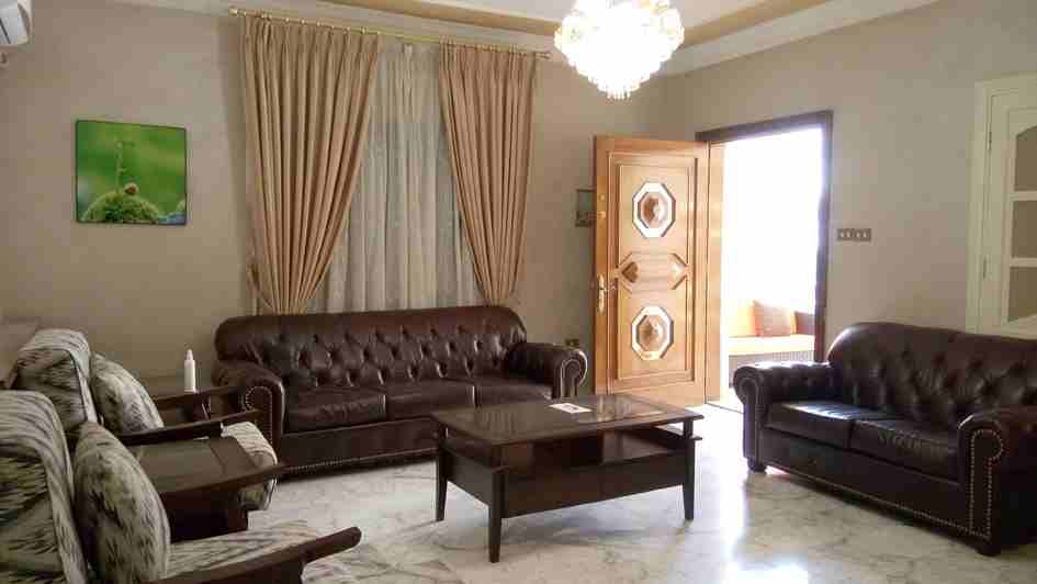 فيلا مفروشه مميزه للإيجار 6 نوم في ارقى مناطق عبدون
لا تنسَ أنك شاهدت هذا الإعلان في عنكبوت
فيلا...