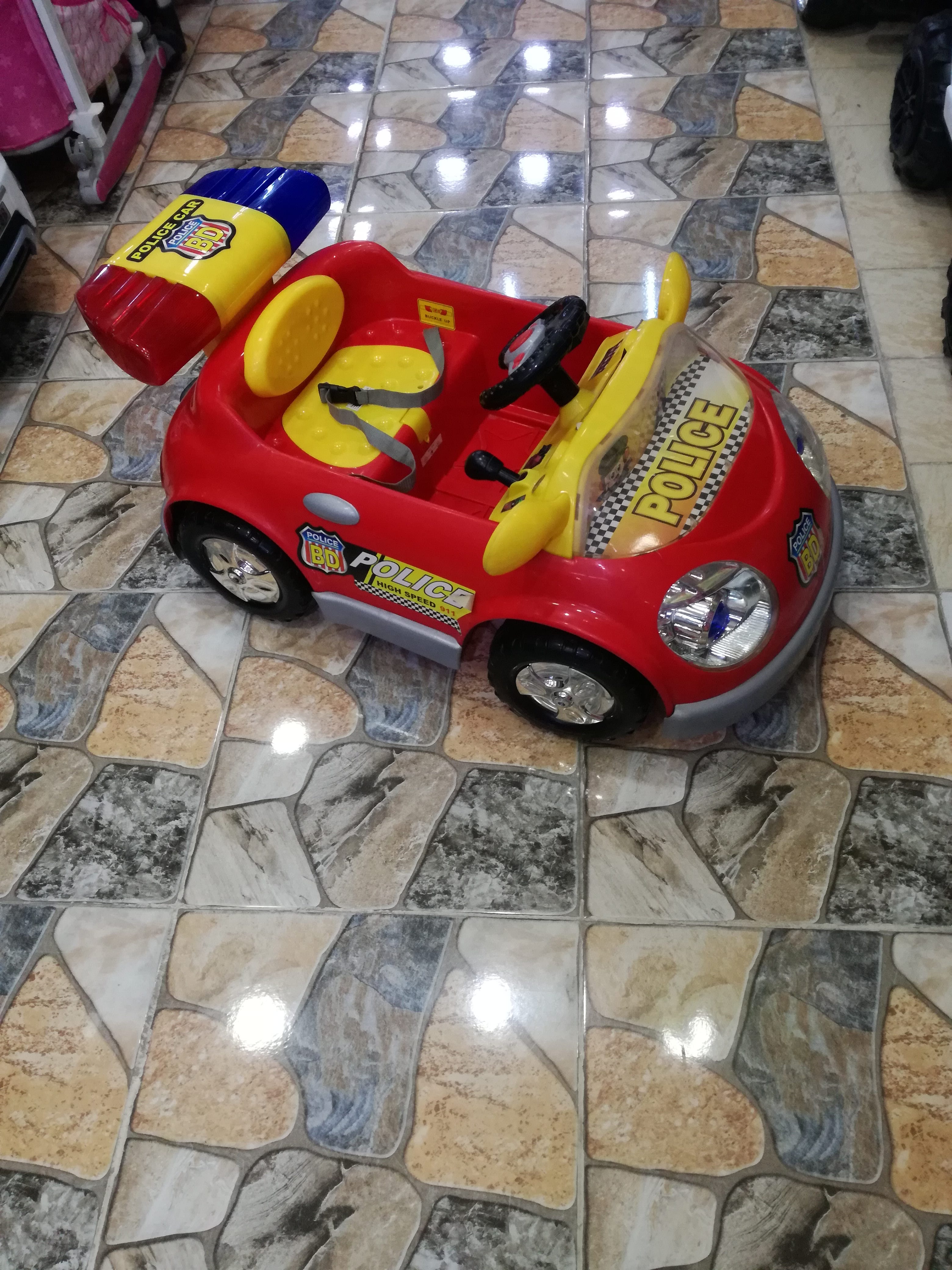سيارة شحن للأطفال
لا تنسَ أنك شاهدت هذا الإعلان في عنكبوت
سيارة شحن للأطفال POLICE car
من عمر...