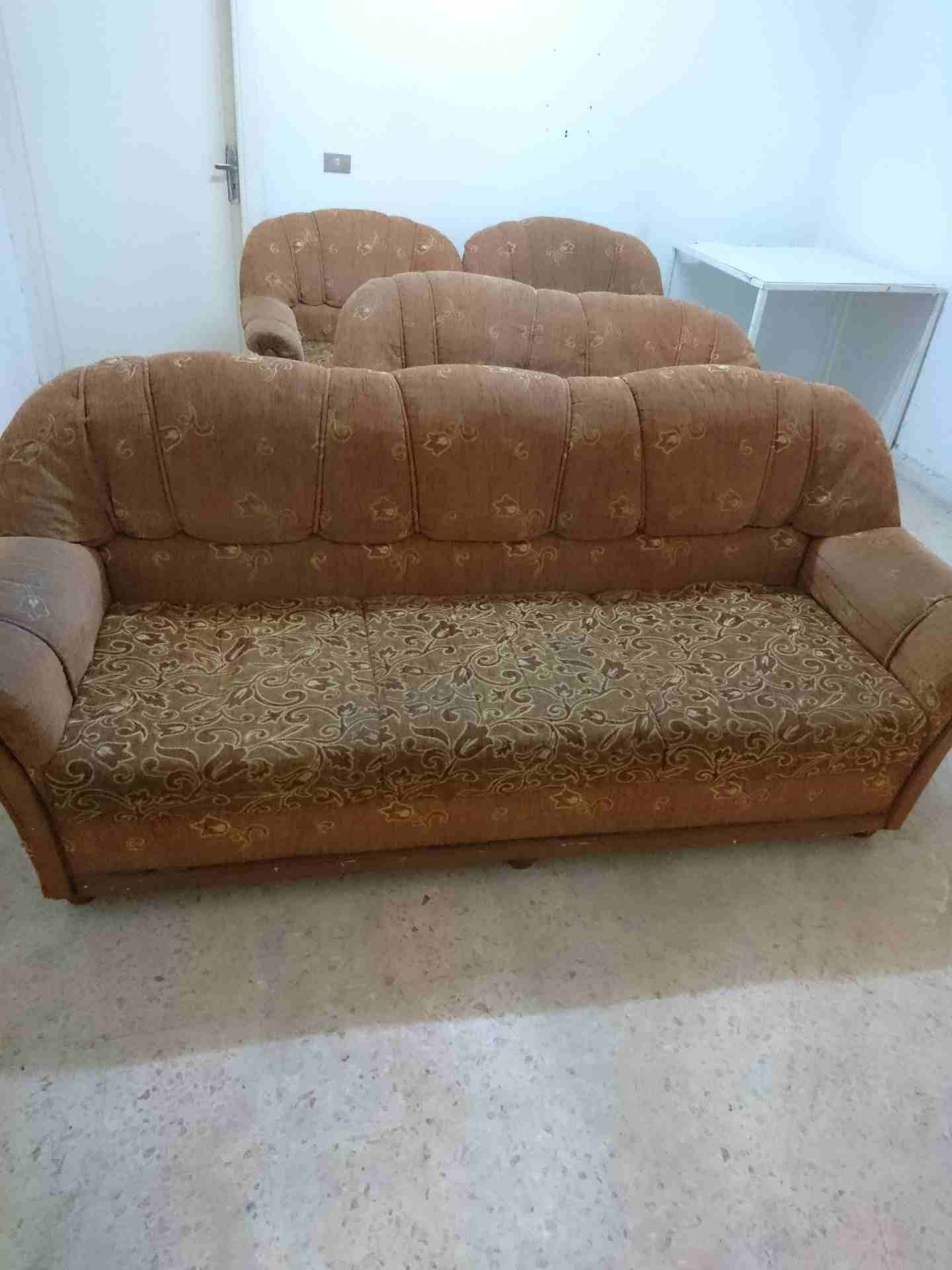 عفش بيت للبيع
لا تنسَ أنك شاهدت هذا الإعلان في عنكبوت
عفش بيت مستعمل للبيع...