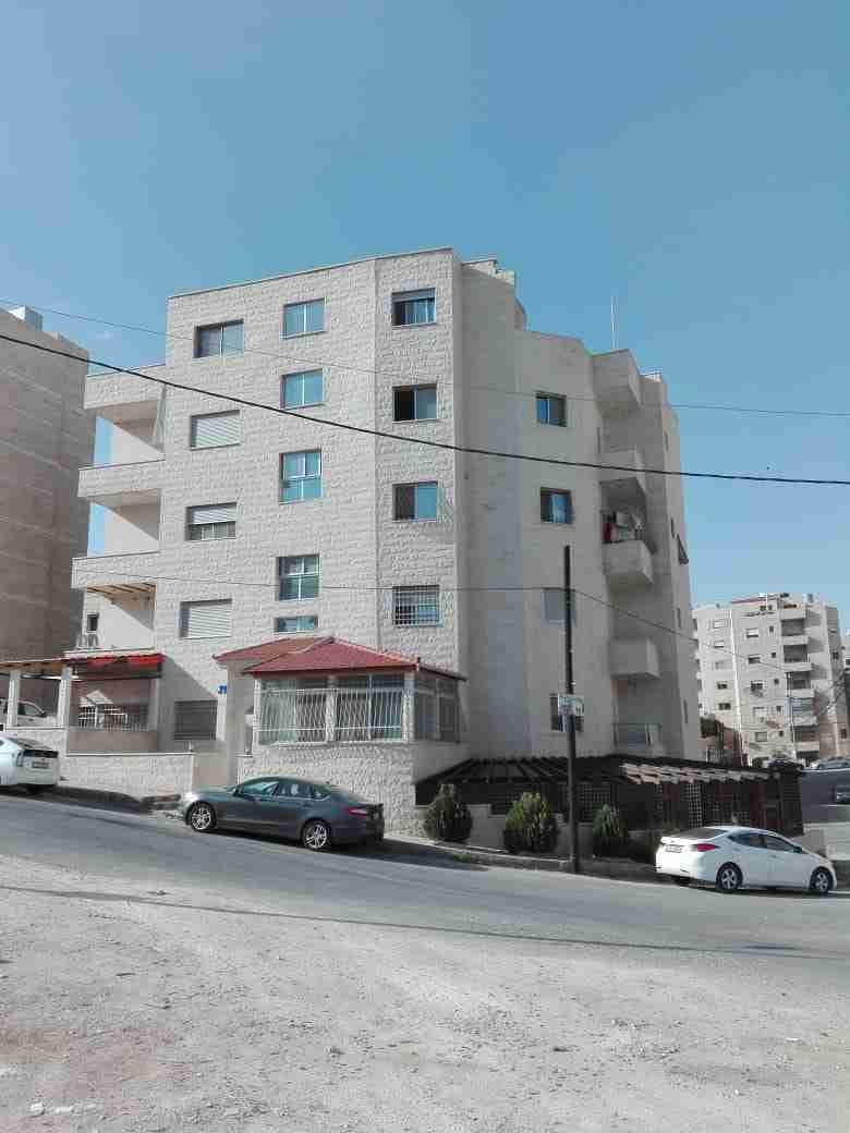 شقة طابق ثالث 120م مع رووف 25م قرب جامعة العلوم الإسلامية ومركز امن طارق بالاقساط
لا تنسَ أنك شاهدت هذا الإعلان في عنكبوت...