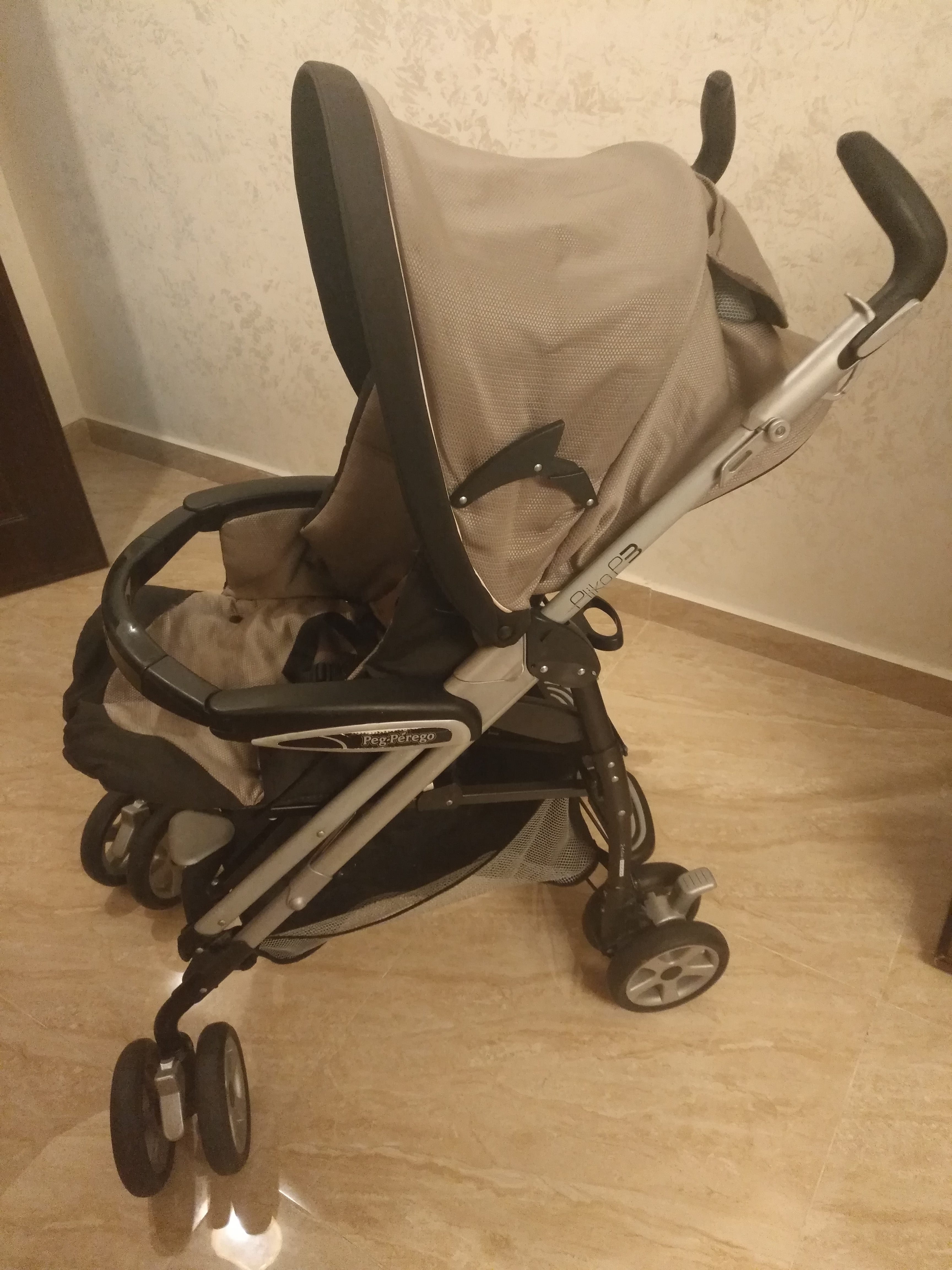 عرباي ايطالي
لا تنسَ أنك شاهدت هذا الإعلان في عنكبوت
عرباي ايطالي ماركة peg perego بحالة الجد...