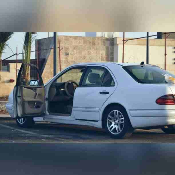 مرسيدس E200 موديل 98
لا تنسَ أنك شاهدت هذا الإعلان في عنكبوت
بحالة جيدة للبيع اربد فل الفل ما شاء...