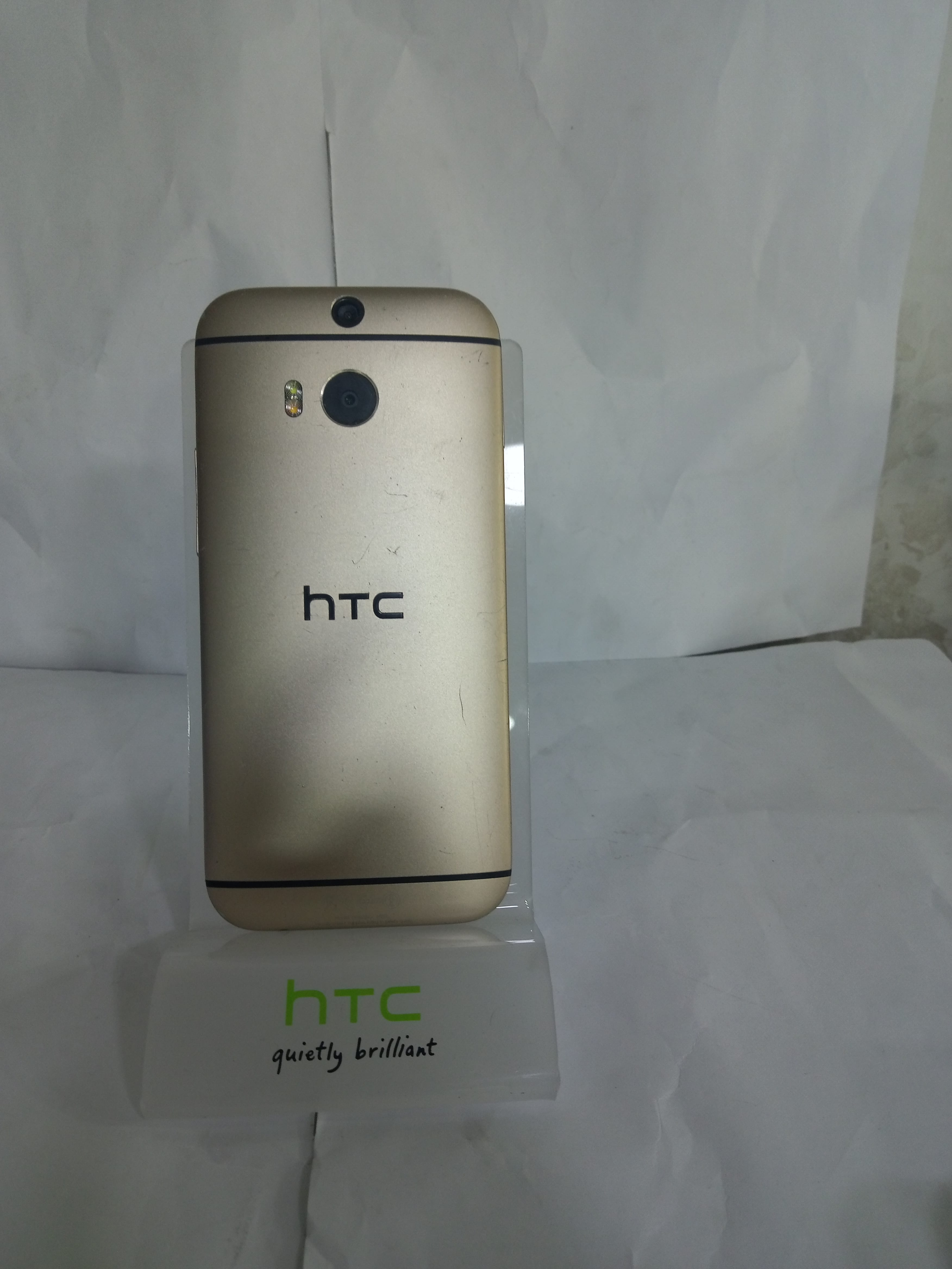 اتش تي سي وان ام 8 ذهبي للبيع
لا تنسَ أنك شاهدت هذا الإعلان في عنكبوت
HTC ONE M8 Gold 4G 16Gb...