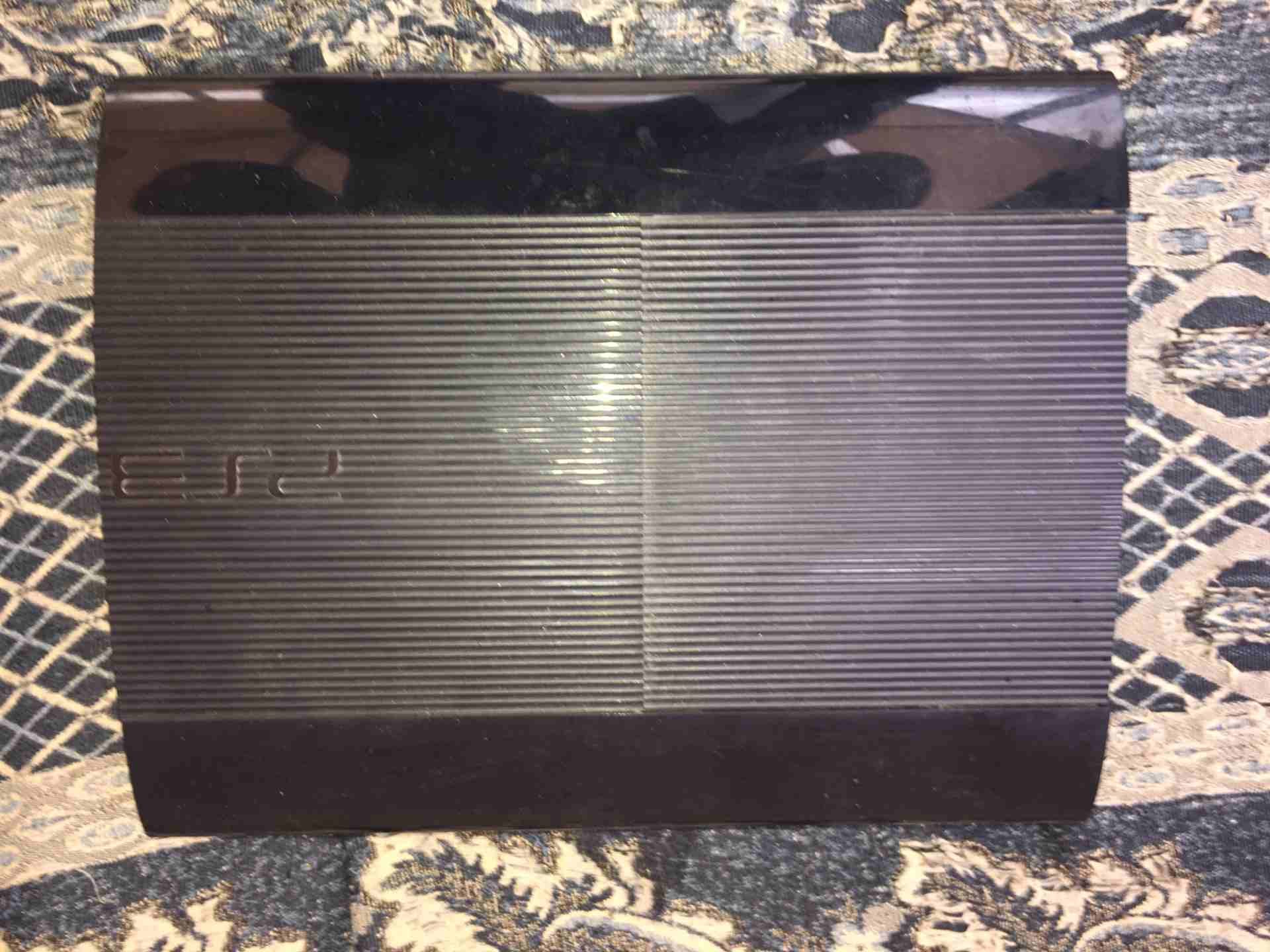 بلايستيشن 3 ps3
لا تنسَ أنك شاهدت هذا الإعلان في عنكبوت
الجهاز بحال الوكاله 250 جيجا مع جميع وصلا...