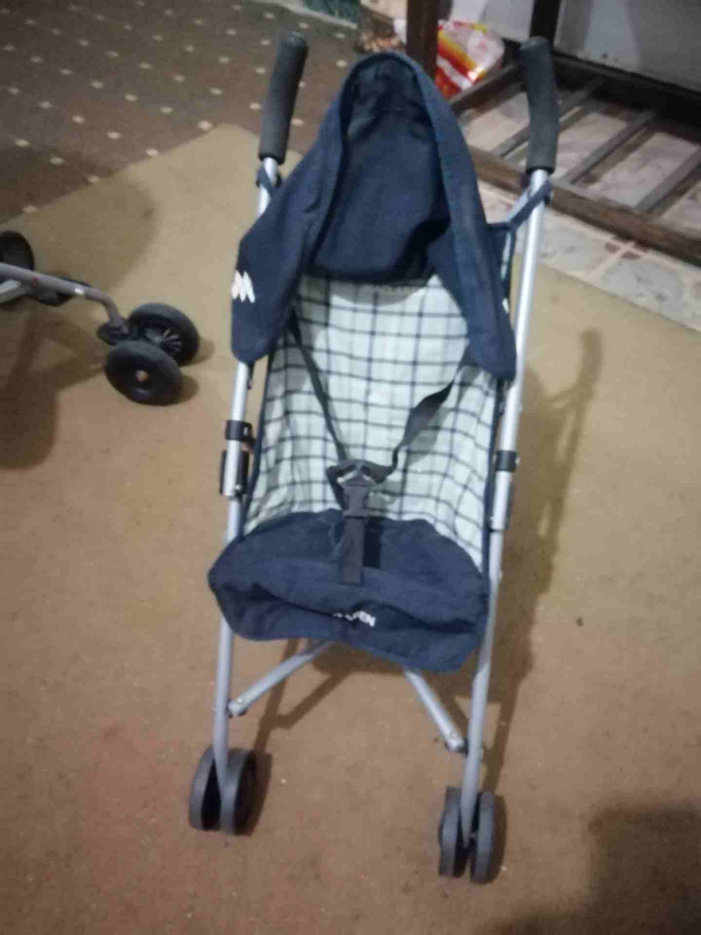عربة أطفال نوع Maclaren volo للبيع
لا تنسَ أنك شاهدت هذا الإعلان في عنكبوت
عربة أطفال نوع Maclare...
